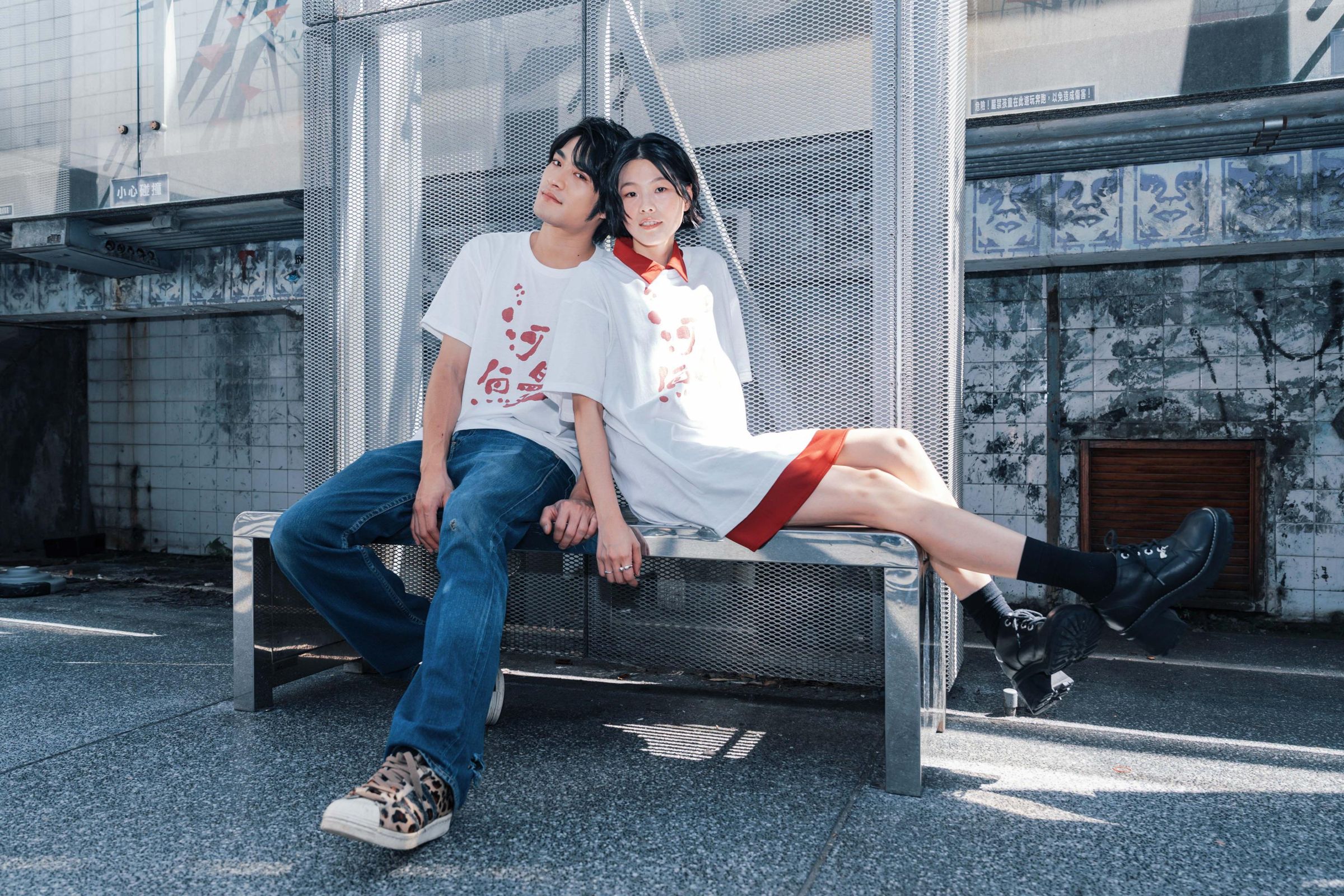 首次演出電影的柯泯薰與潘綱大就有2場親密戲，她用聞氣味方式熟悉對方。（底噪影像提供）
