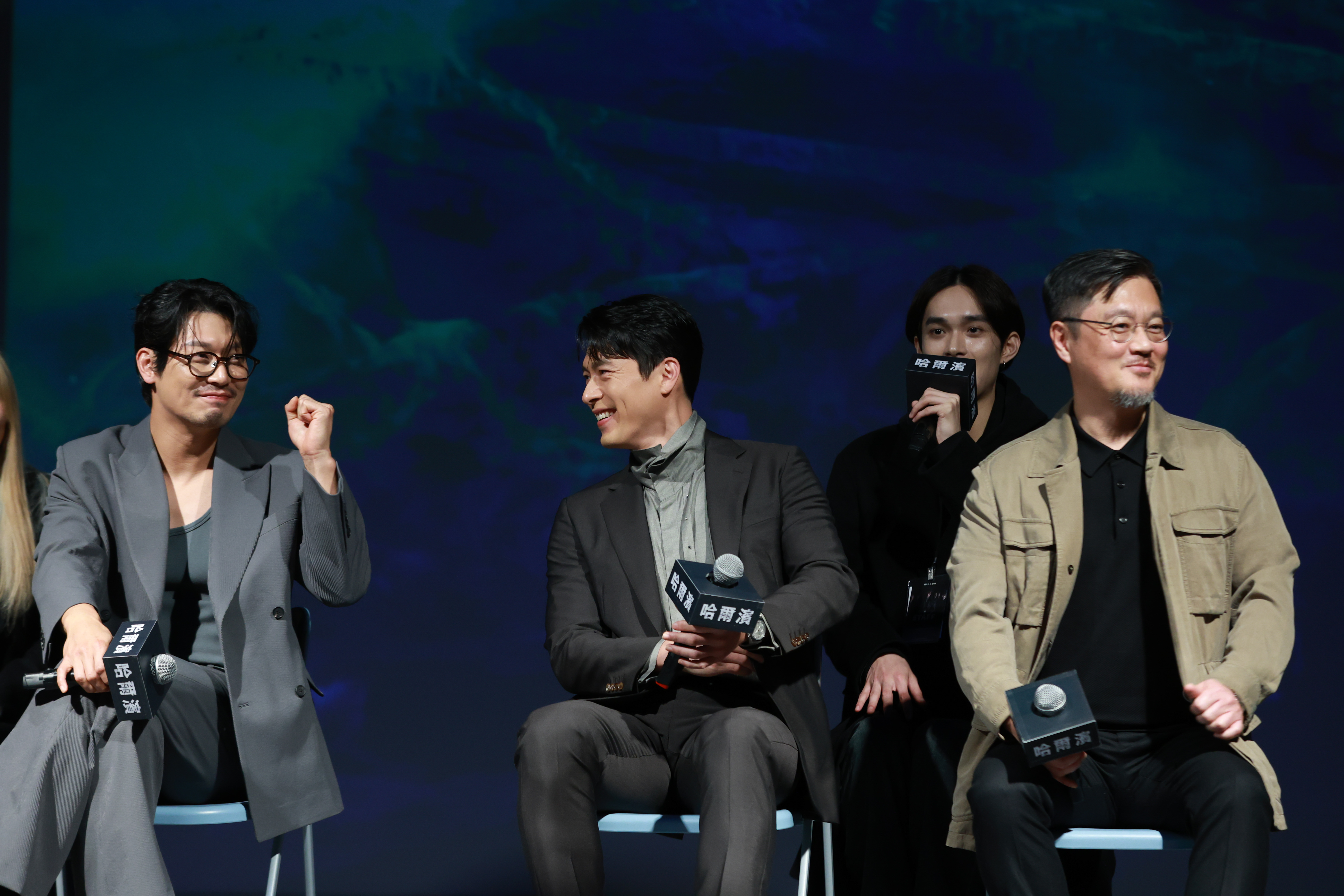 電影《哈爾濱》導演禹民鎬(右起)率玄彬與朴勳來台宣傳,大談電影拍攝的幕後點滴。
