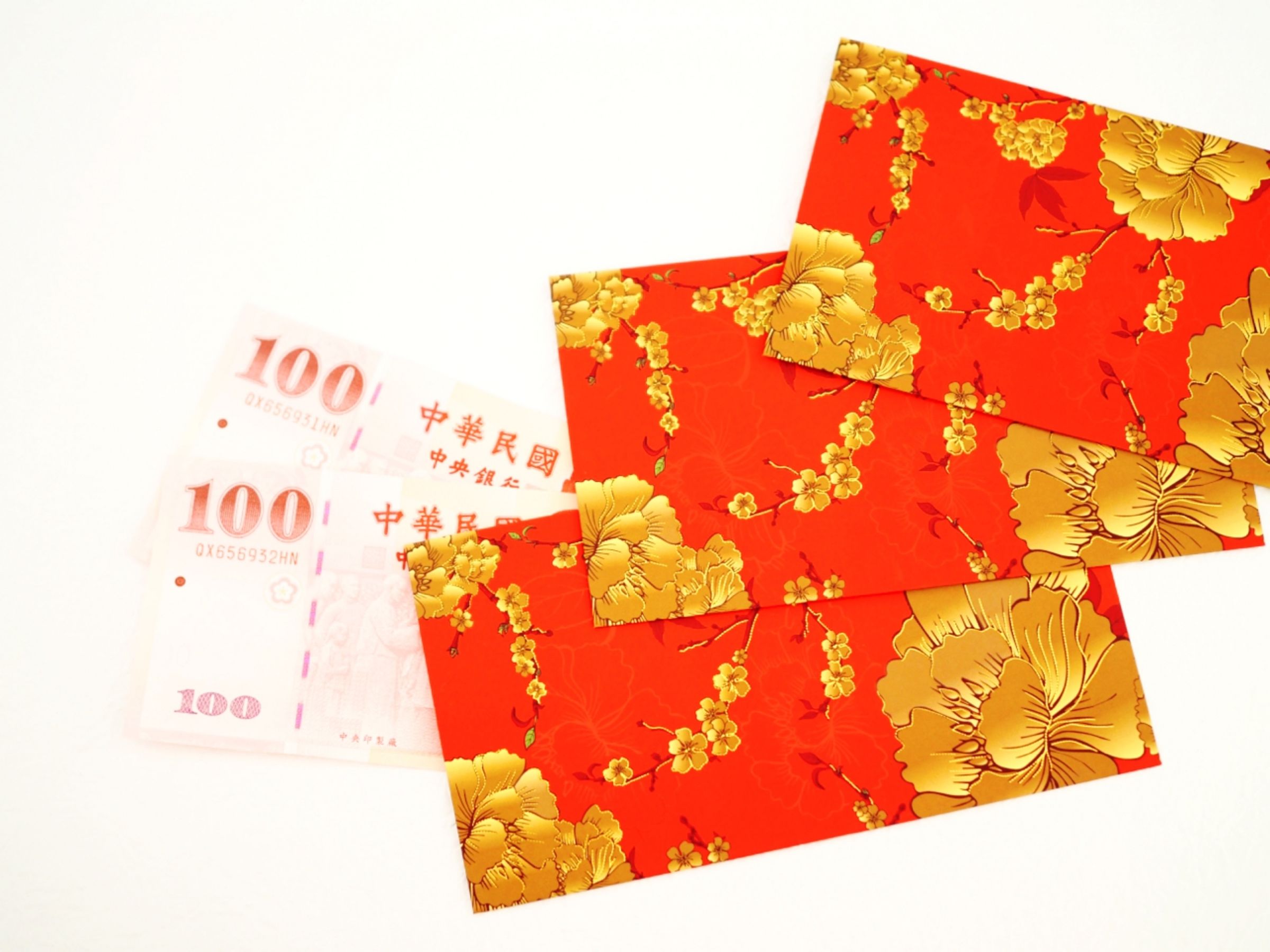 網友一家四口去五星旗飯店吃喜酒,竟只包600元紅包,讓不少網友傻眼。(示意圖,photoAC)