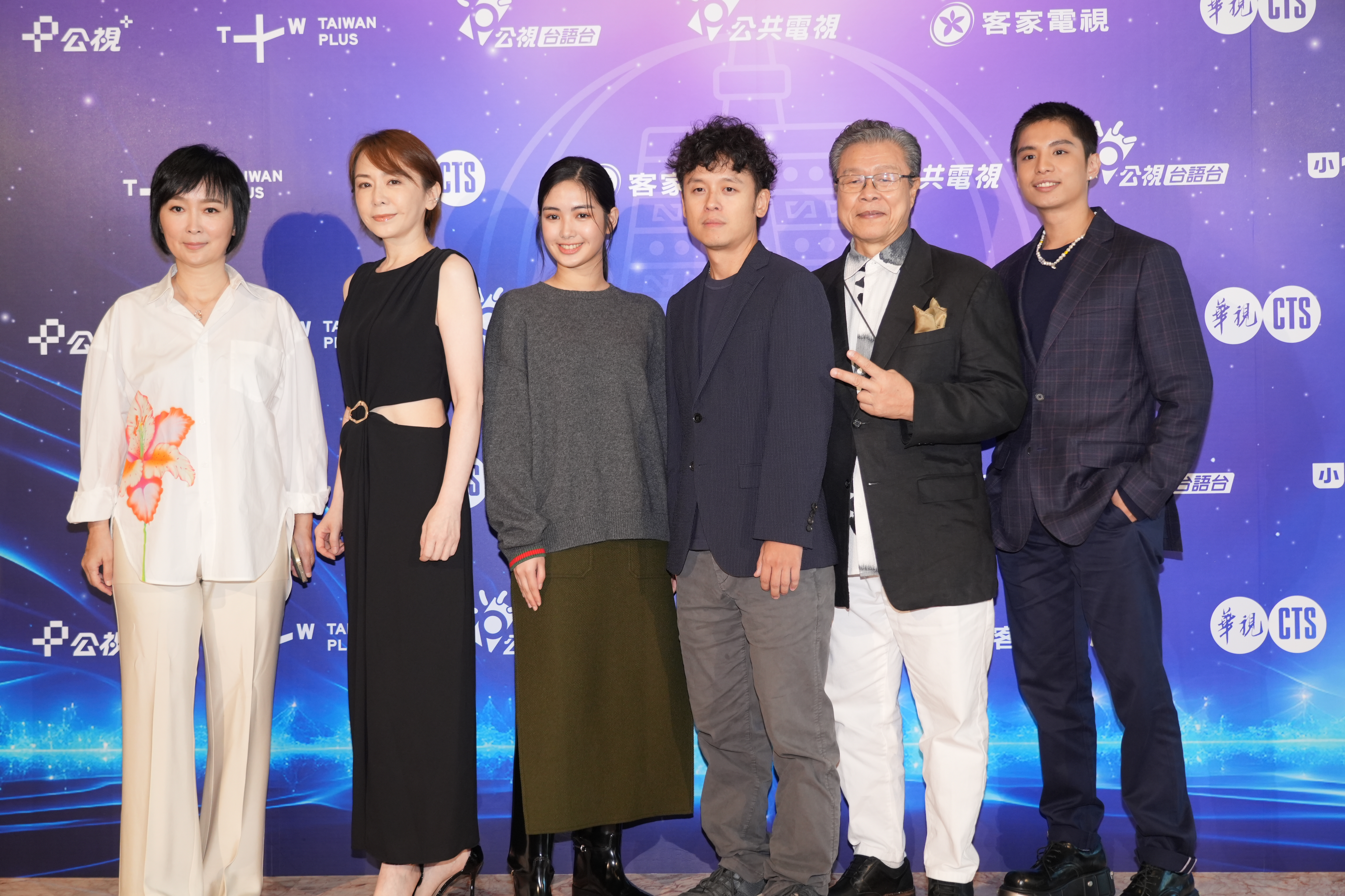 八尺門監製導演率入圍演員合影。