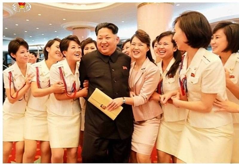 一名脫北女近日在YouTube節目中分享自身經歷，揭露北韓「歡樂組」選拔過程及相關制度，引發外界關注。（示意圖／翻攝自朝鮮中央電視台）