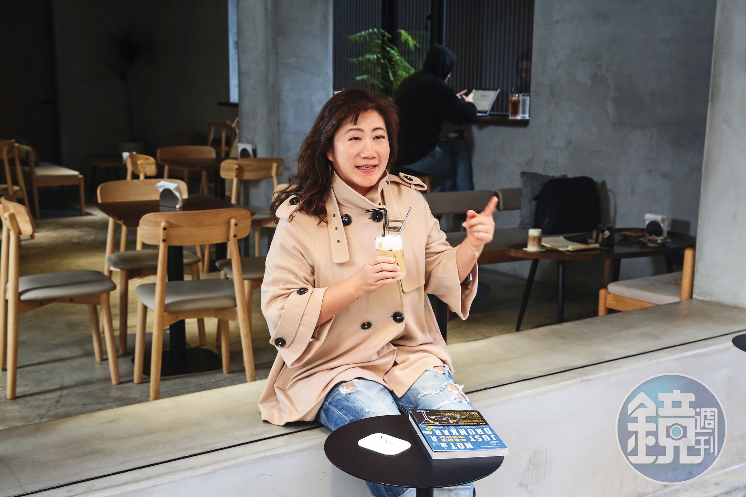 張Ceci早在38歲財務自由環遊世界，靠著聰明投資，10年過去，資產大增5成。