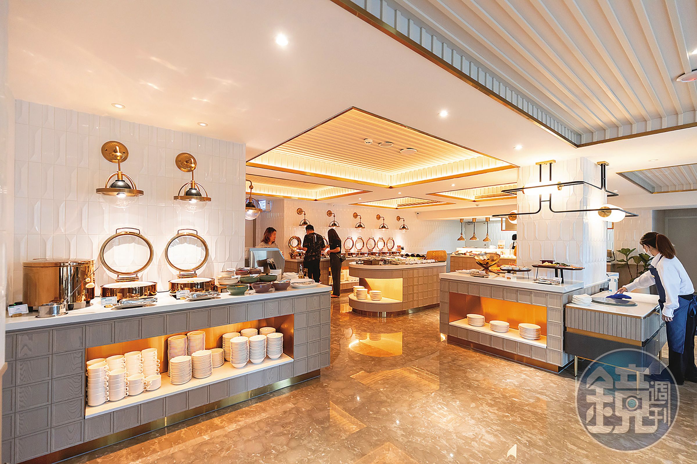 飯店早餐會根據各國住客比例與天數調整,讓來自世界各地的旅人,都能品嘗充滿變化的早餐菜色。