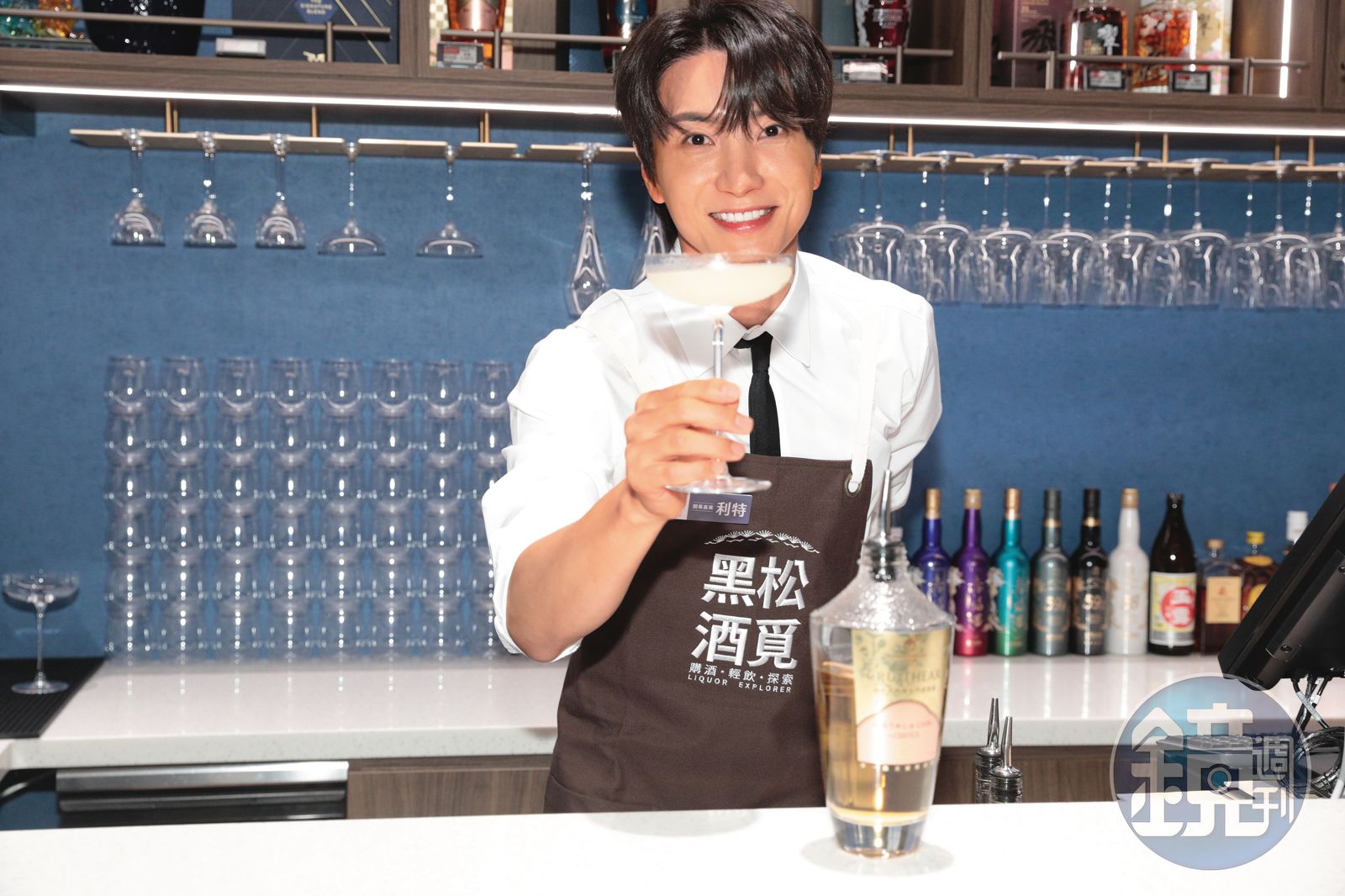 韓星愛喝來+1/利特最帥酒保來交杯