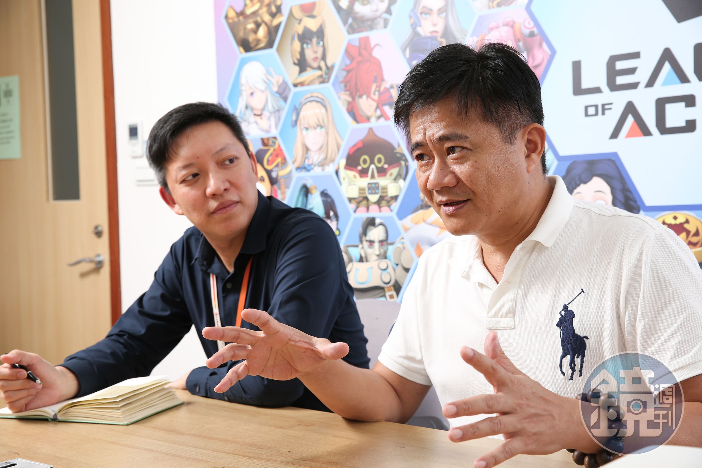 洪英超（右）透露遊戲將融入Web3概念，林志帆（左）表示相關的「紙娃娃系統」正在開發中。