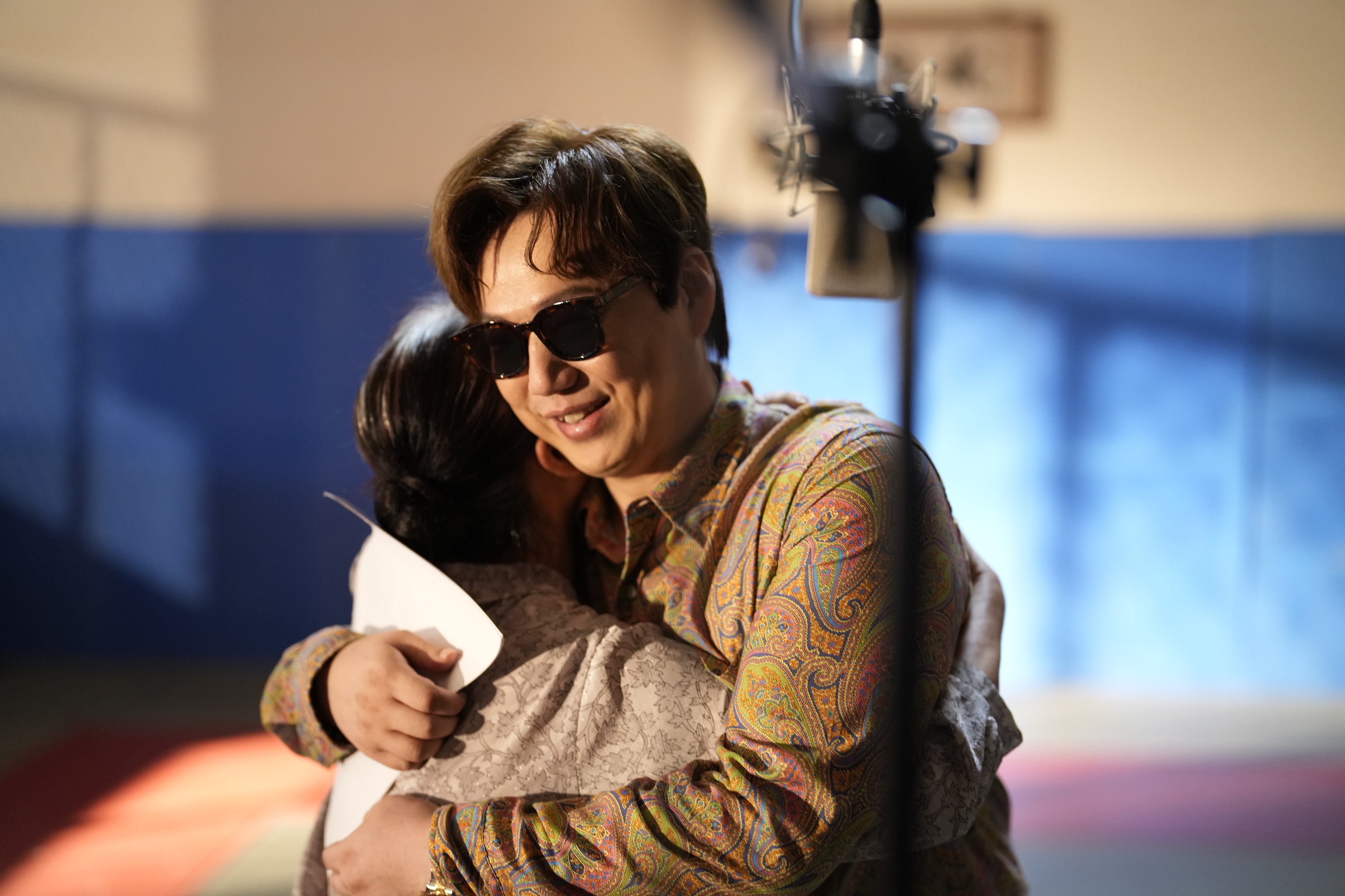 金曲台語歌王蕭煌奇《接招吧!製作人》飾演同名歌手 演繹動人祖孫情。(壹壹影業提供)