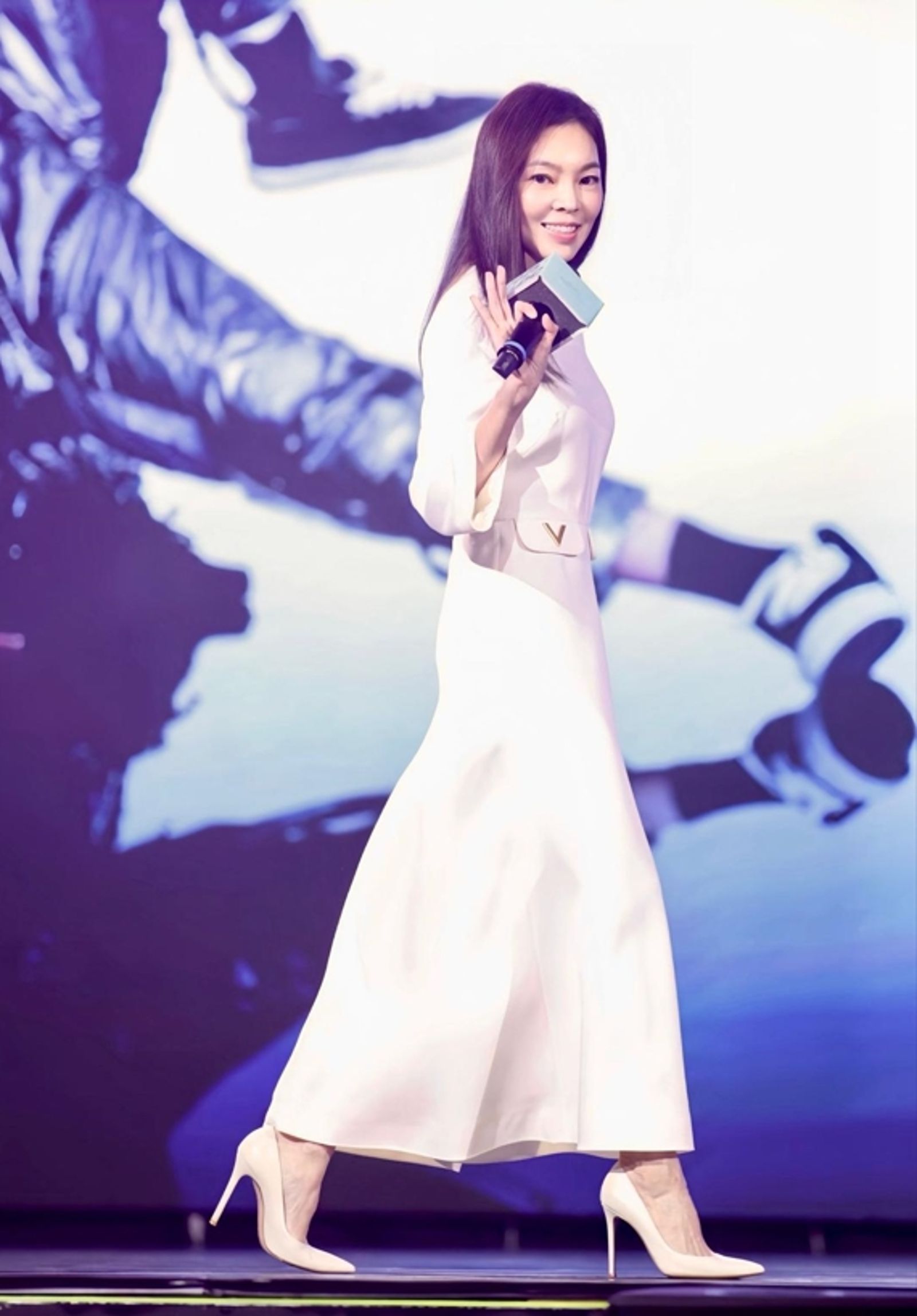 曾馨瑩強忍悲痛出席活動。(永齡基金會提供)