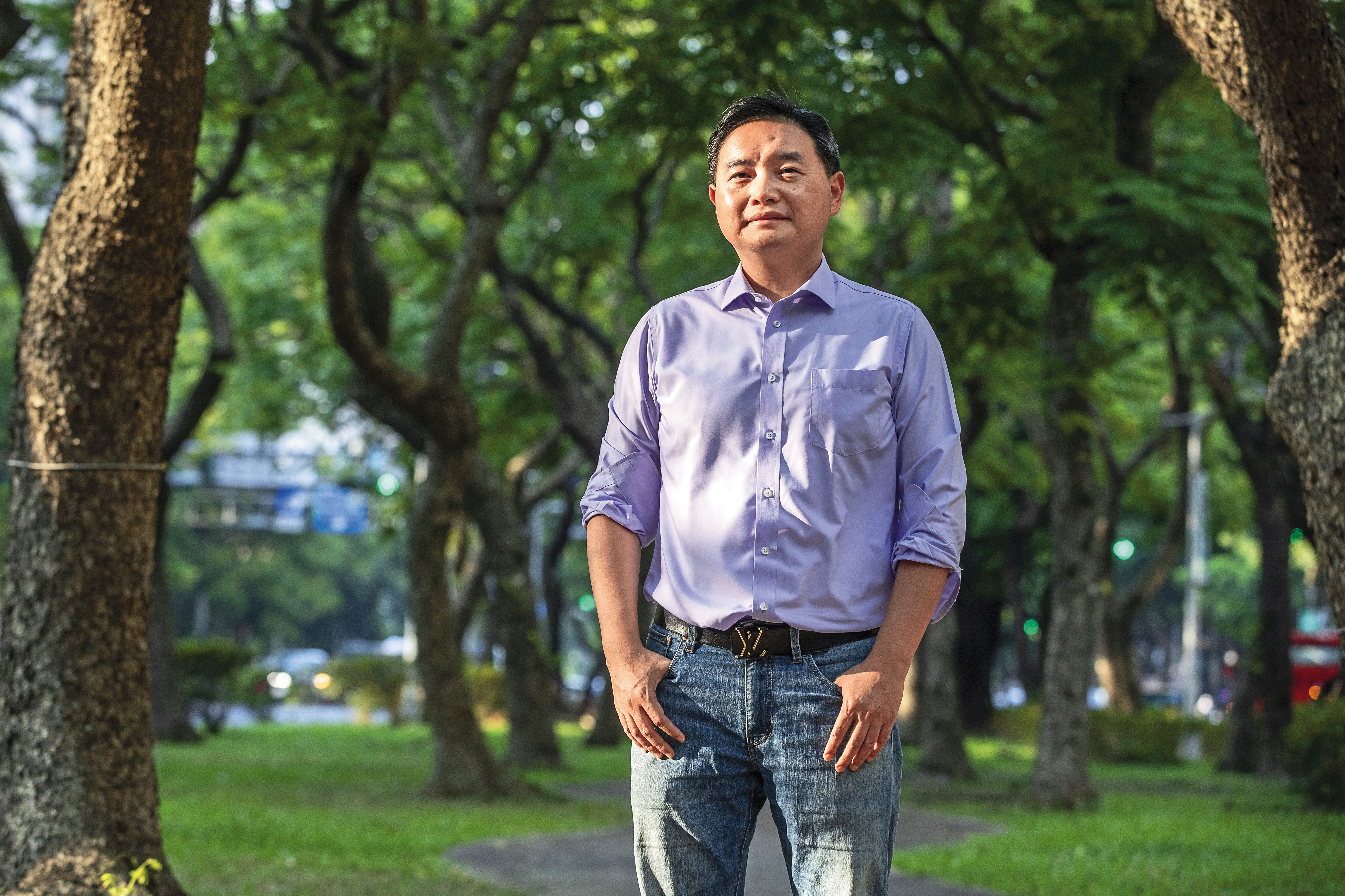 孫慶龍形容投資要像依循四季節氣、務農種稻，切勿在秋老虎發威時買股。