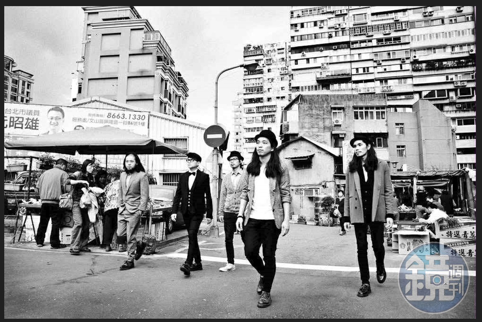 2012年,Seven、Xenter、Blue、Morgan、Carter等五位髮型師,共同創立行者。(行者提供)