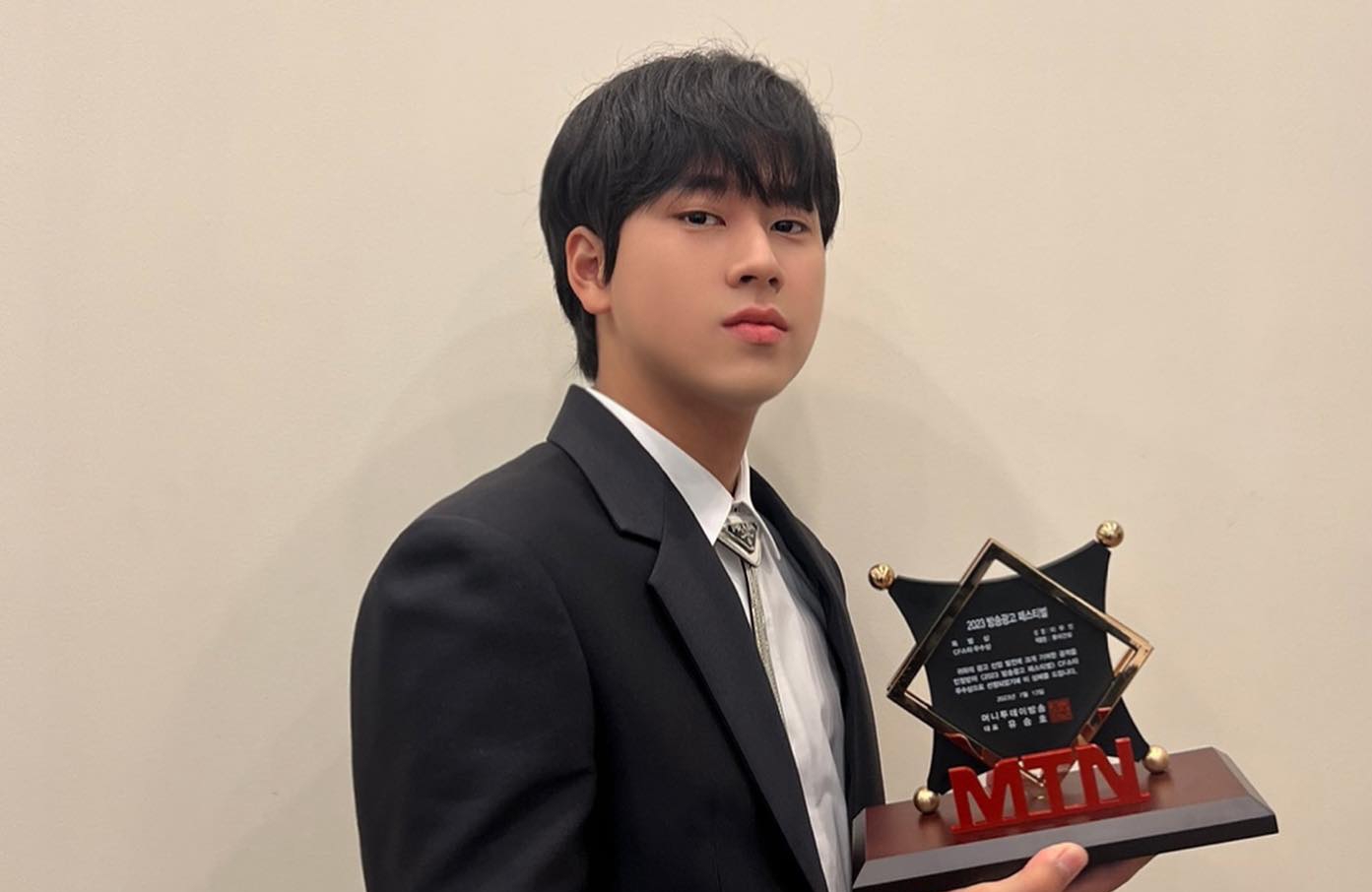 韓國創作歌手李茂珍的多首歌曲因更換音樂發行夥伴，竟讓多首歌曲在YouTube上播放量被重置。（翻攝李茂珍 INS）