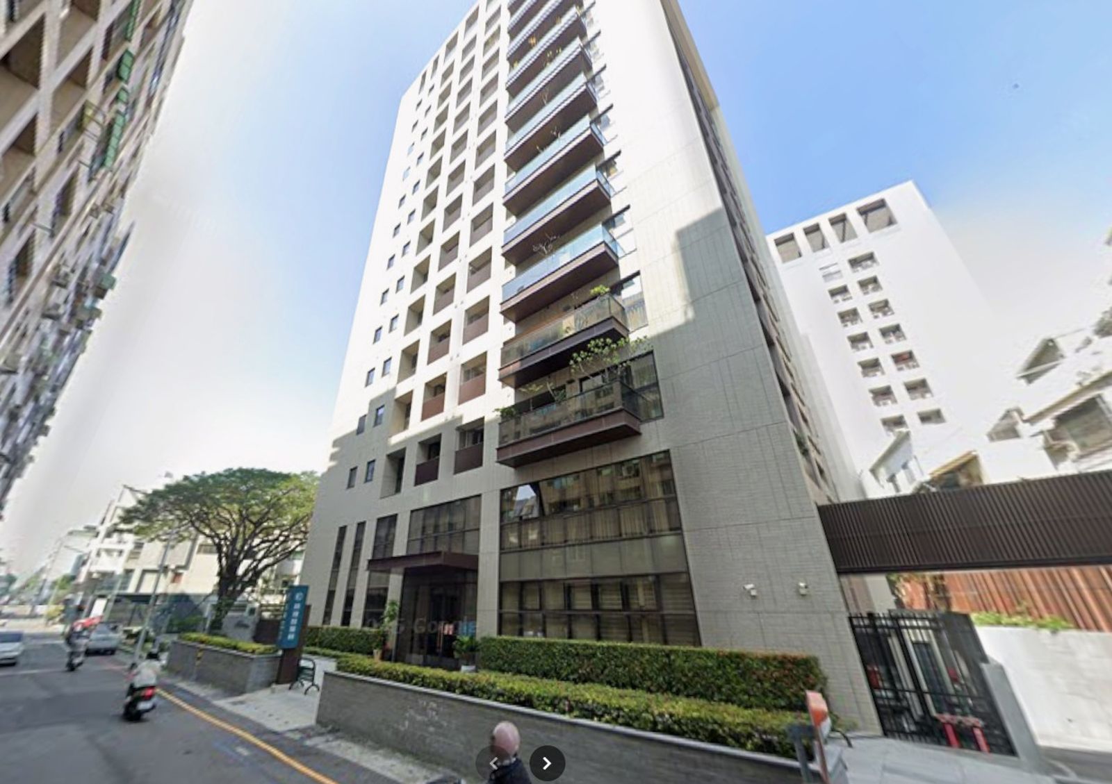 許芊芊原本住在趙建銘診所樓上，目前已搬走。（翻攝Google Maps）