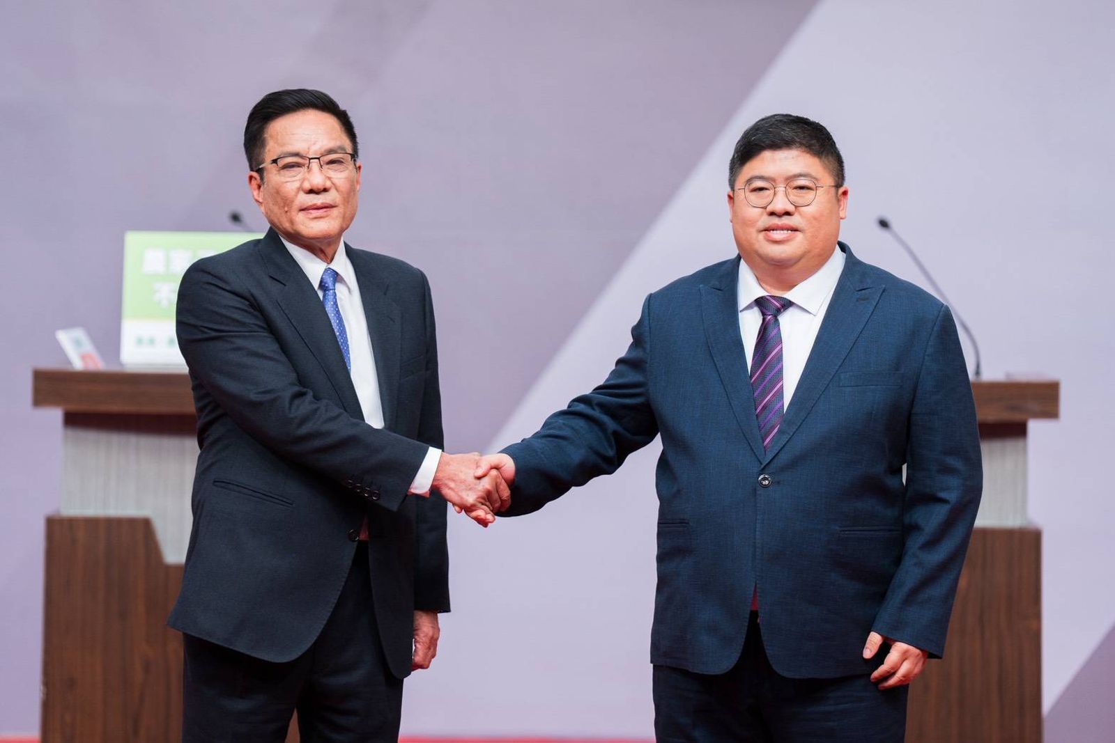 快訊/民進黨嘉義縣長民調初選結果出爐!蔡易餘勝出 今晚「妃憲大戰」開打