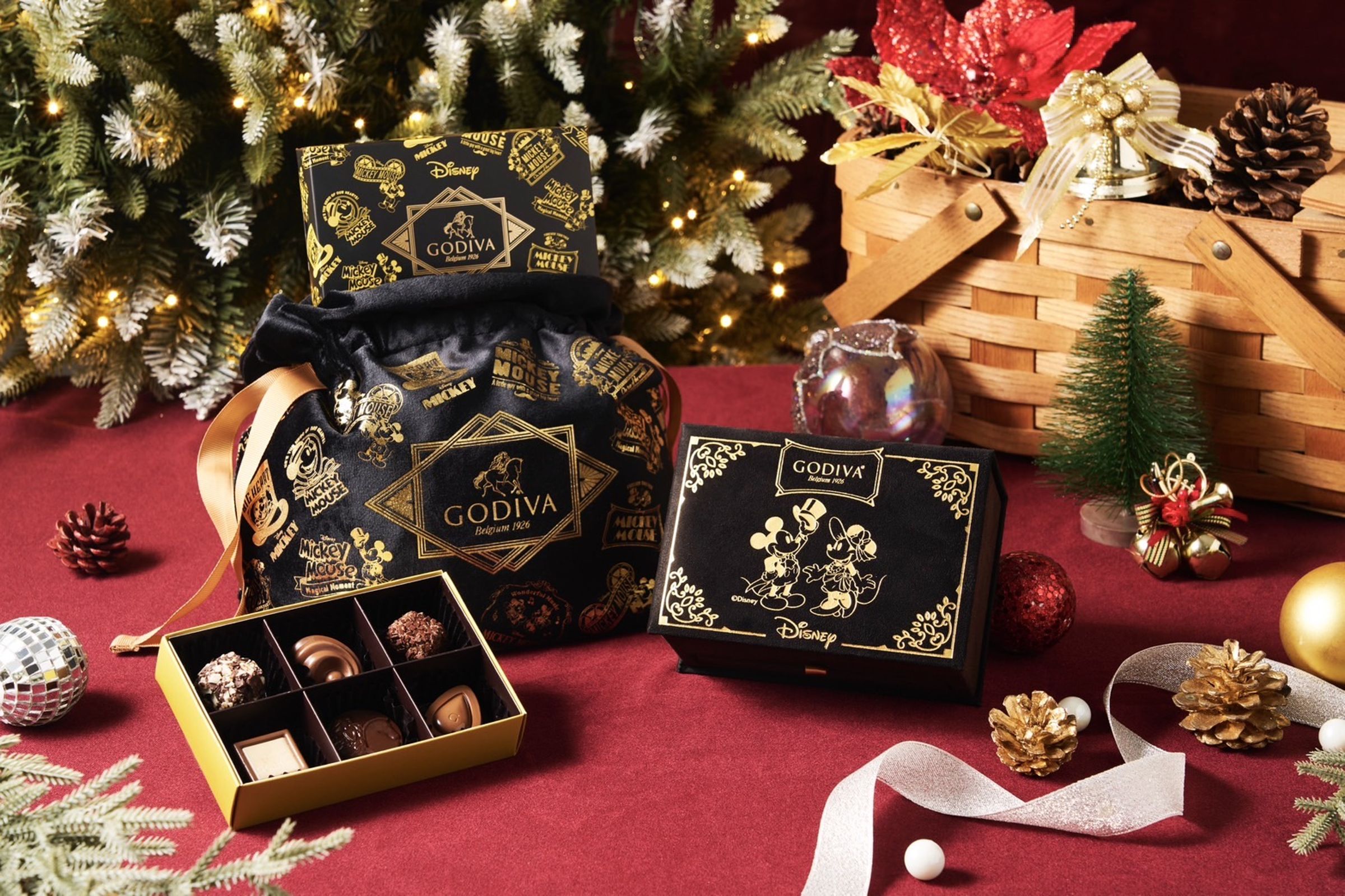 「GODIVA」與迪士尼經典角色米奇的聯名禮盒,承襲品牌精緻典雅風格,以華麗黑金作為設計主調,加入米奇的可愛元素。(GODIVA提供)