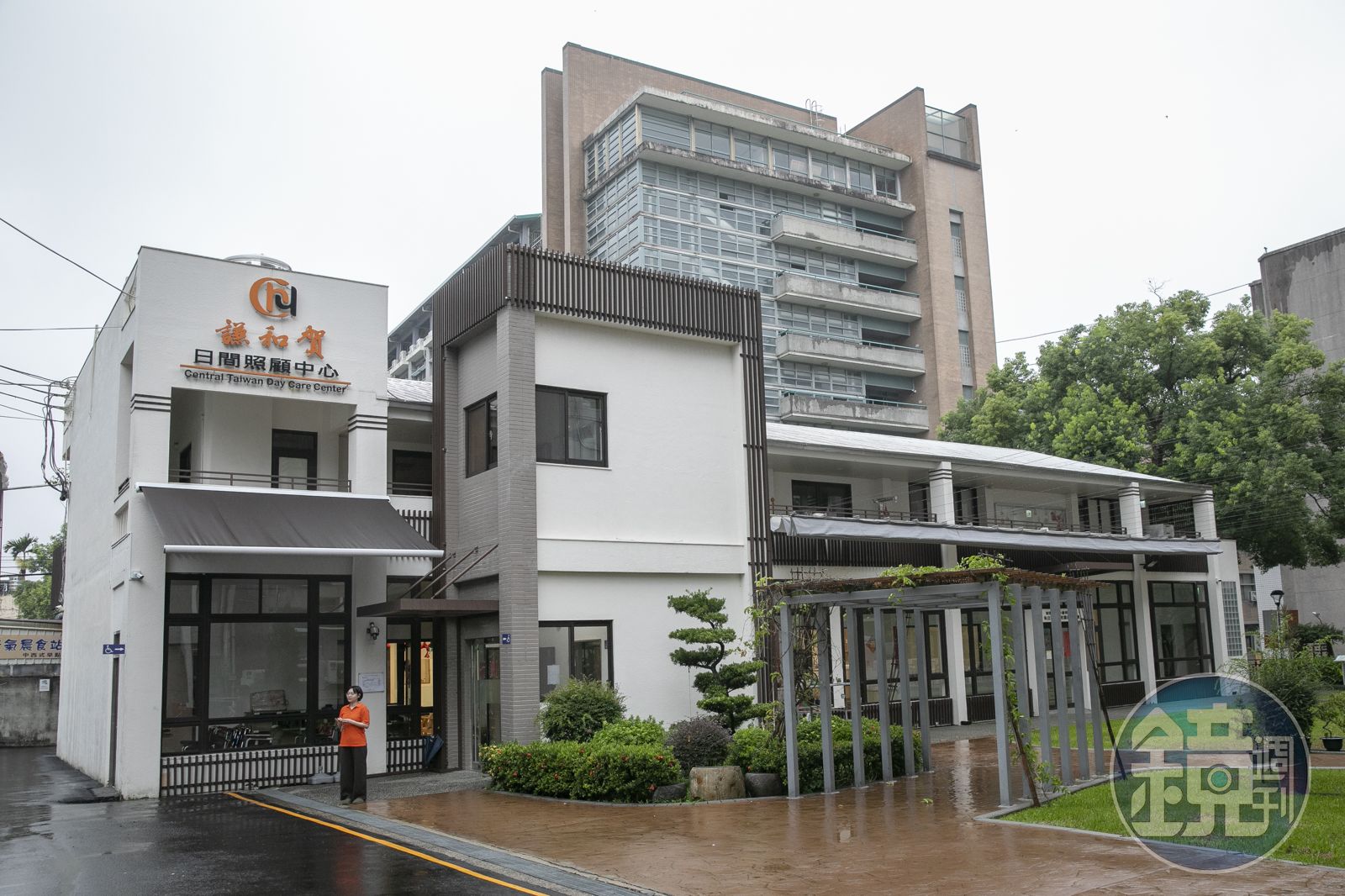 中臺科大將舊語言中心改造成「謙和賀」日照中心，長者因此能在校園裡生活、復能