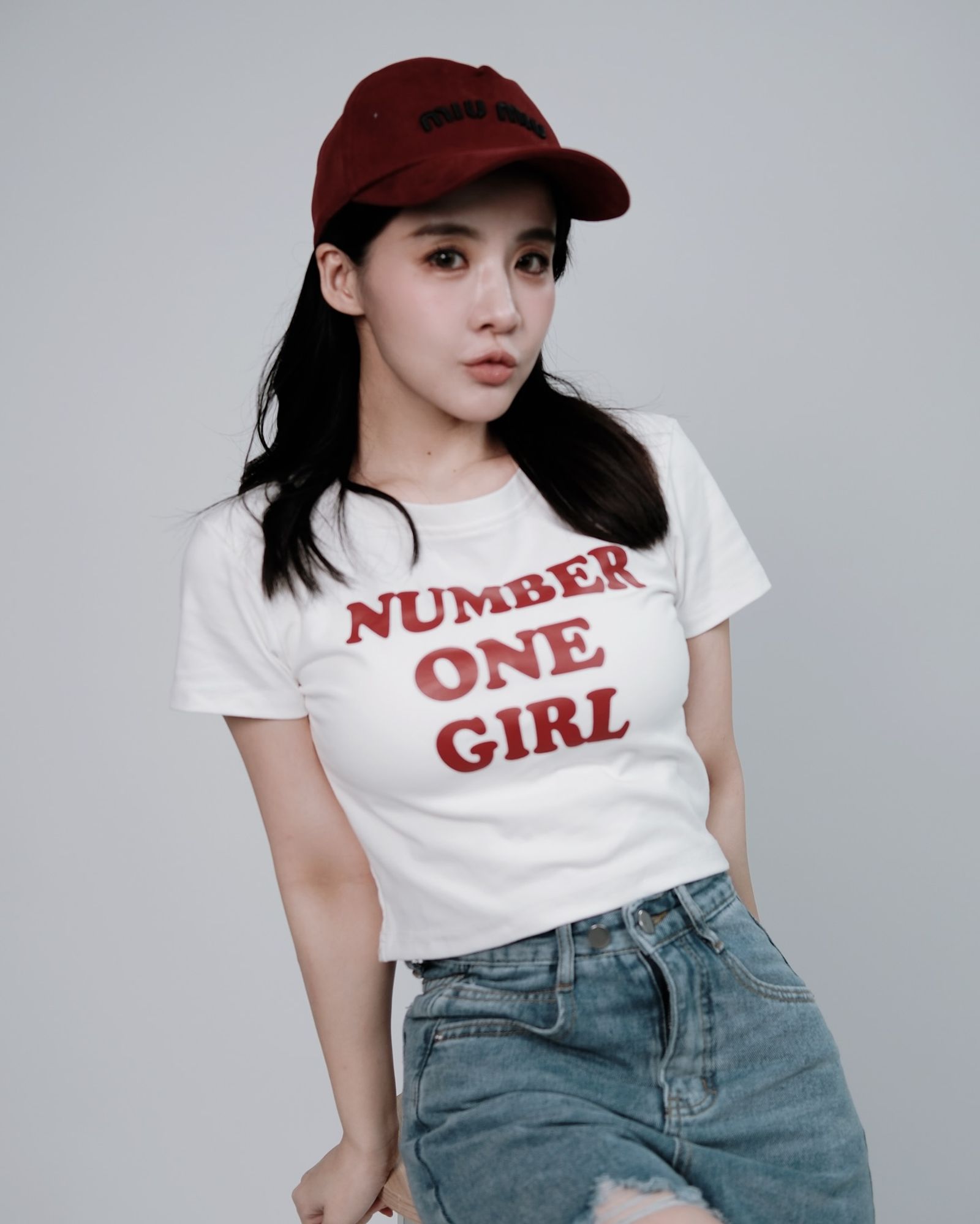 花花曾因持有並施用大麻遭查獲，獲緩起訴處分。（翻攝自花花IG）