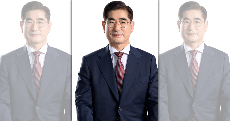 南韓前國防部長金龍顯試圖在獄中輕生，後遭獄方人員阻止。（翻攝網路）