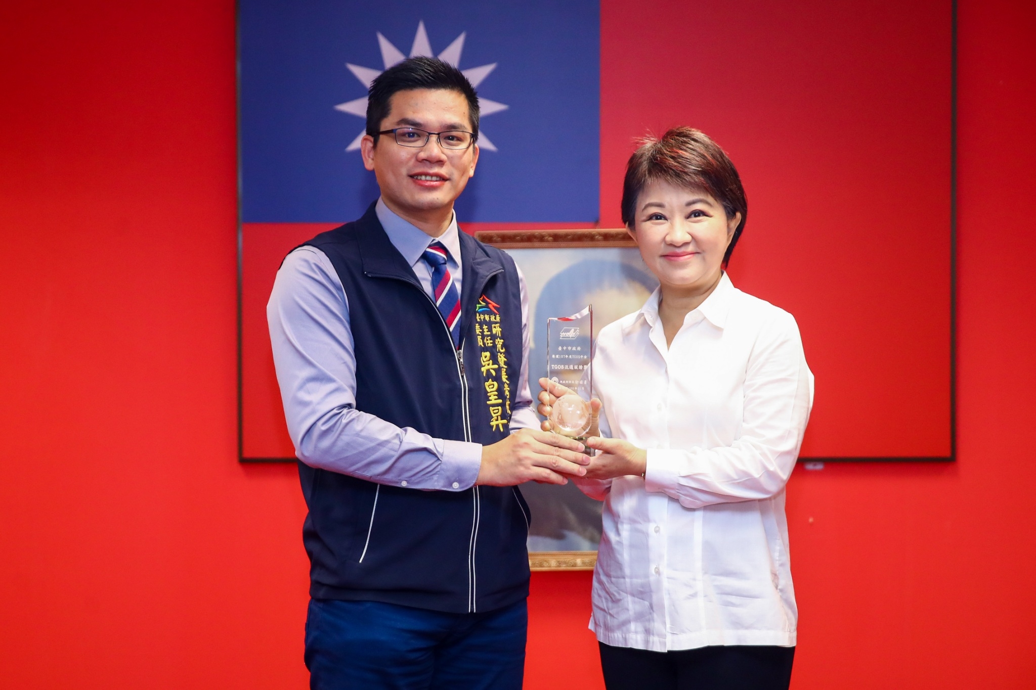 盧秀燕過去的重要幕僚吳皇昇今透露，已在幾個月前加入民眾黨，有意參選2026台中市議員選戰。（台中市政府提供）