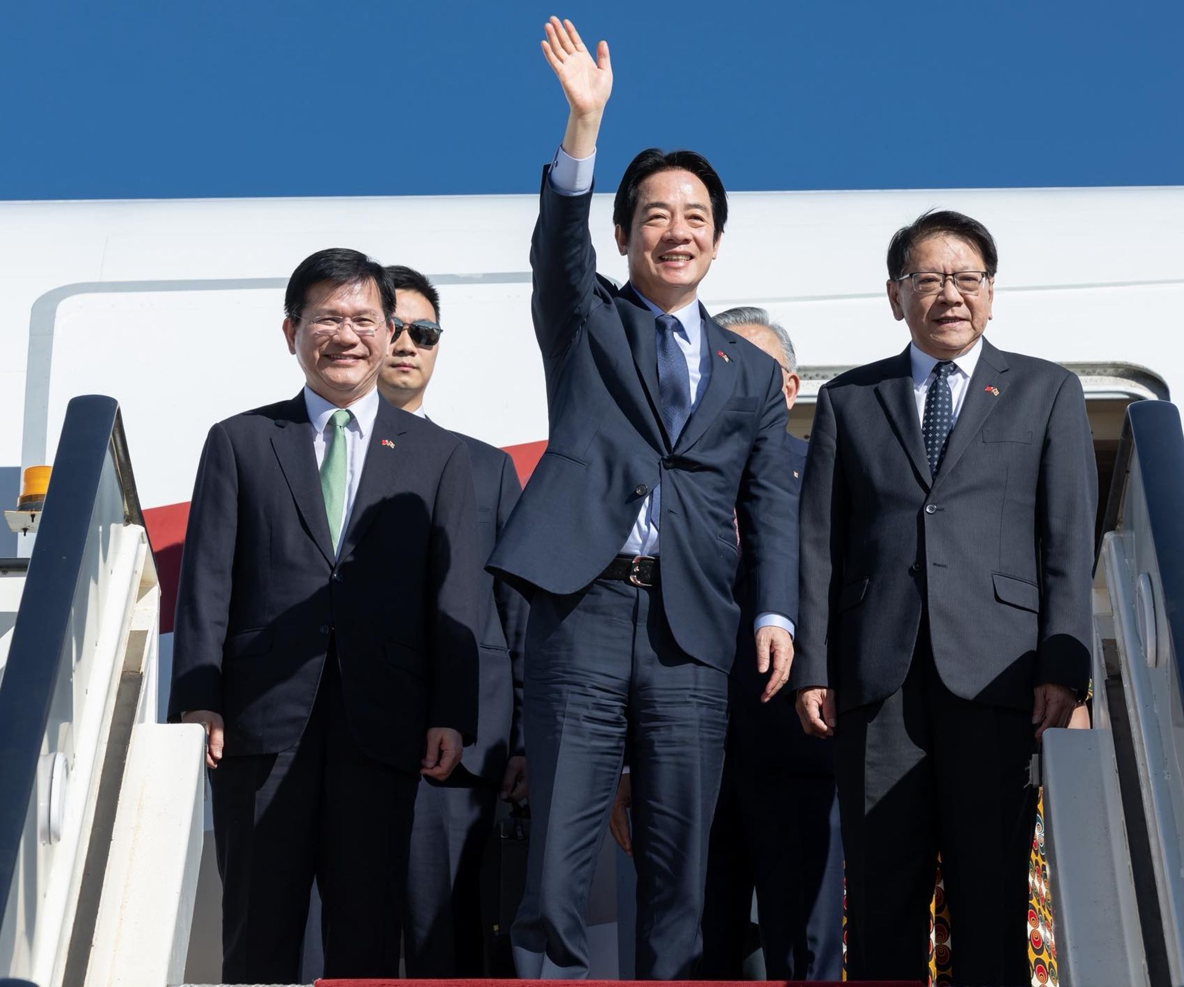 賴清德稍早於臉書公布該消息「國人同胞大家好,我在稍早抵達友邦史瓦帝尼。」他強調會堅持到底。(翻攝自臉書@賴清德)