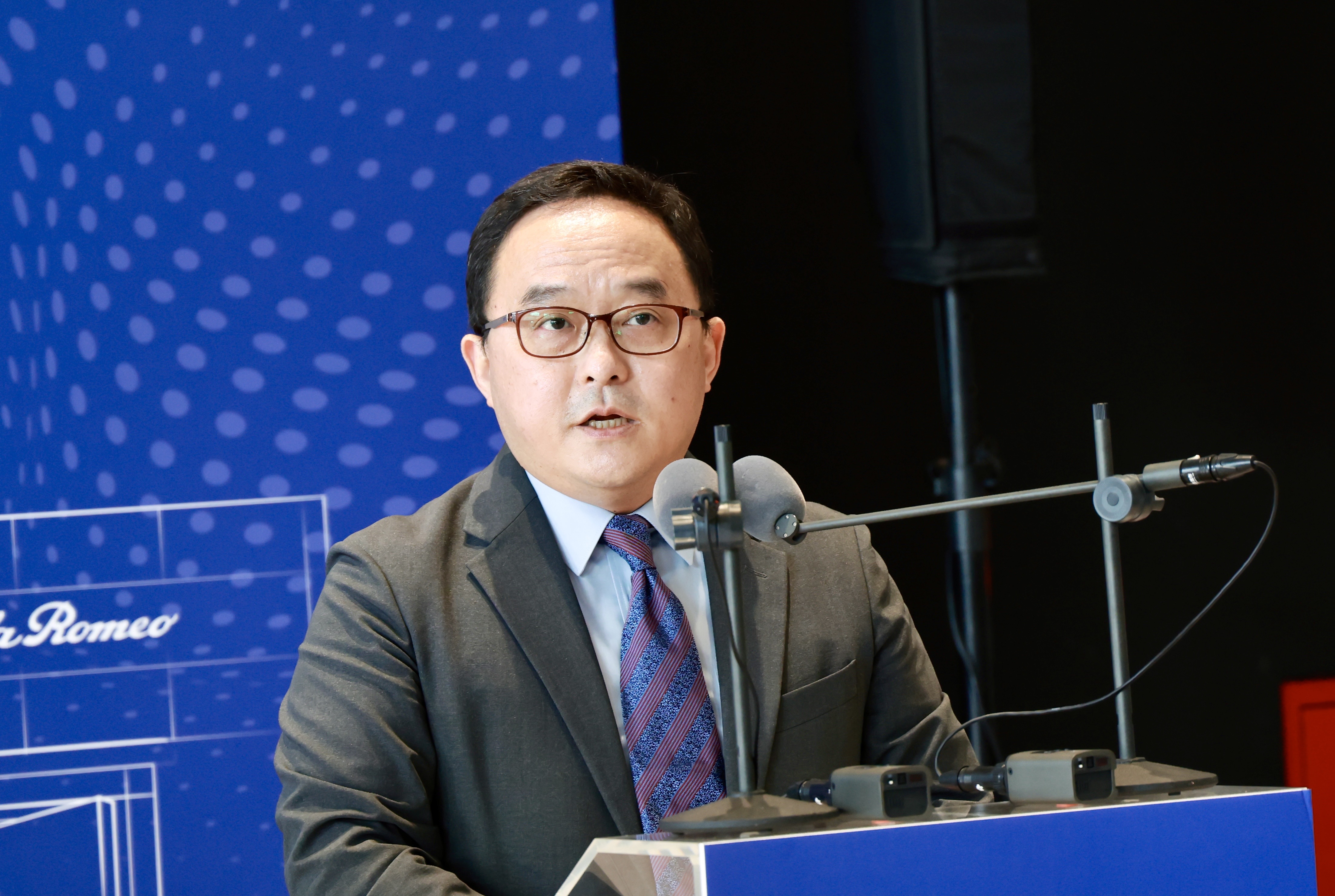 寶嘉聯合執行董事吳睿弘認為明年車市銷量會較今年成長、後年回到正常水位。