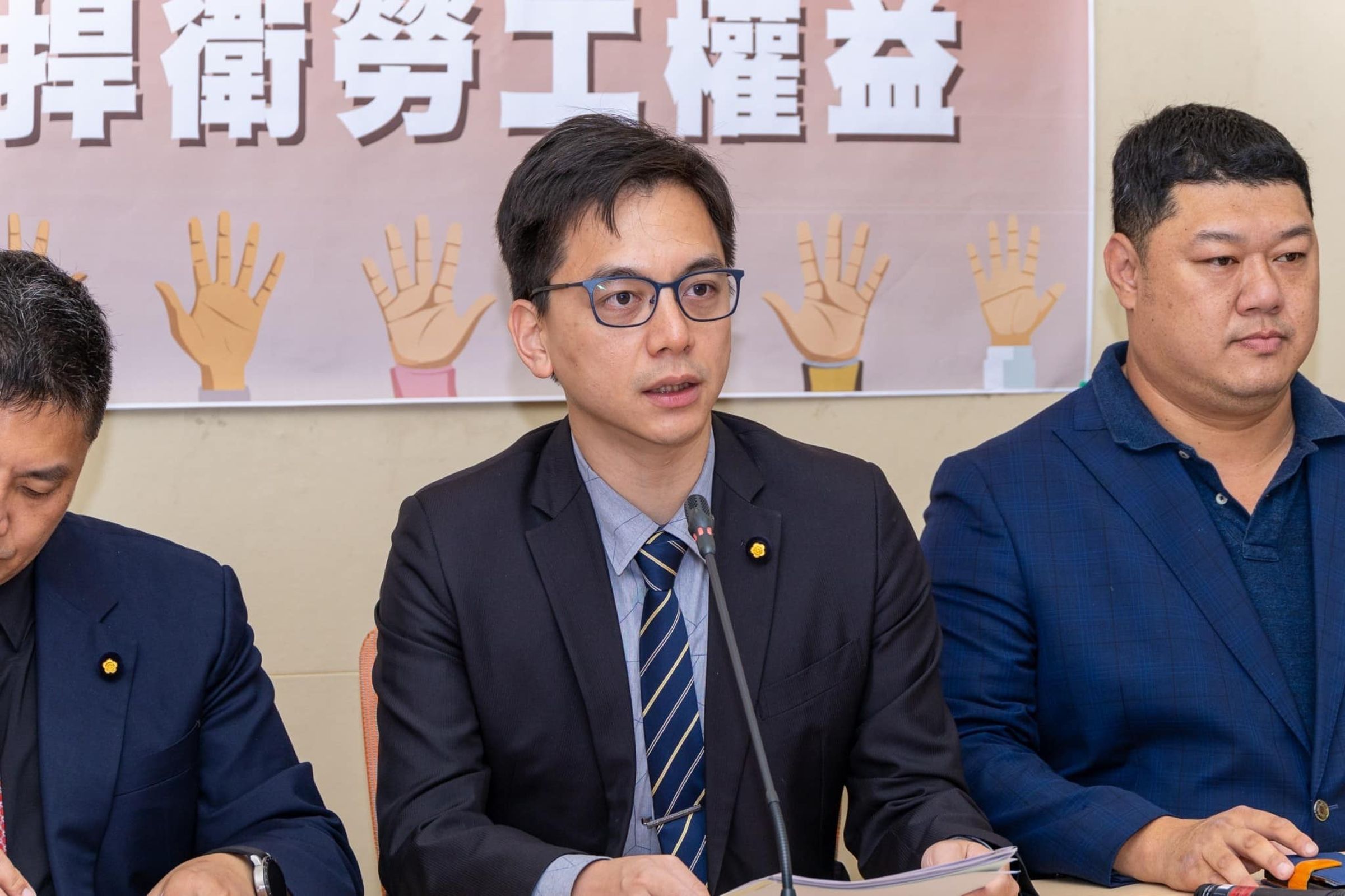修《勞基法》被轟22K再現,國民黨立委牛煦庭釋疑提新解方。(牛煦庭國會辦公室提供)