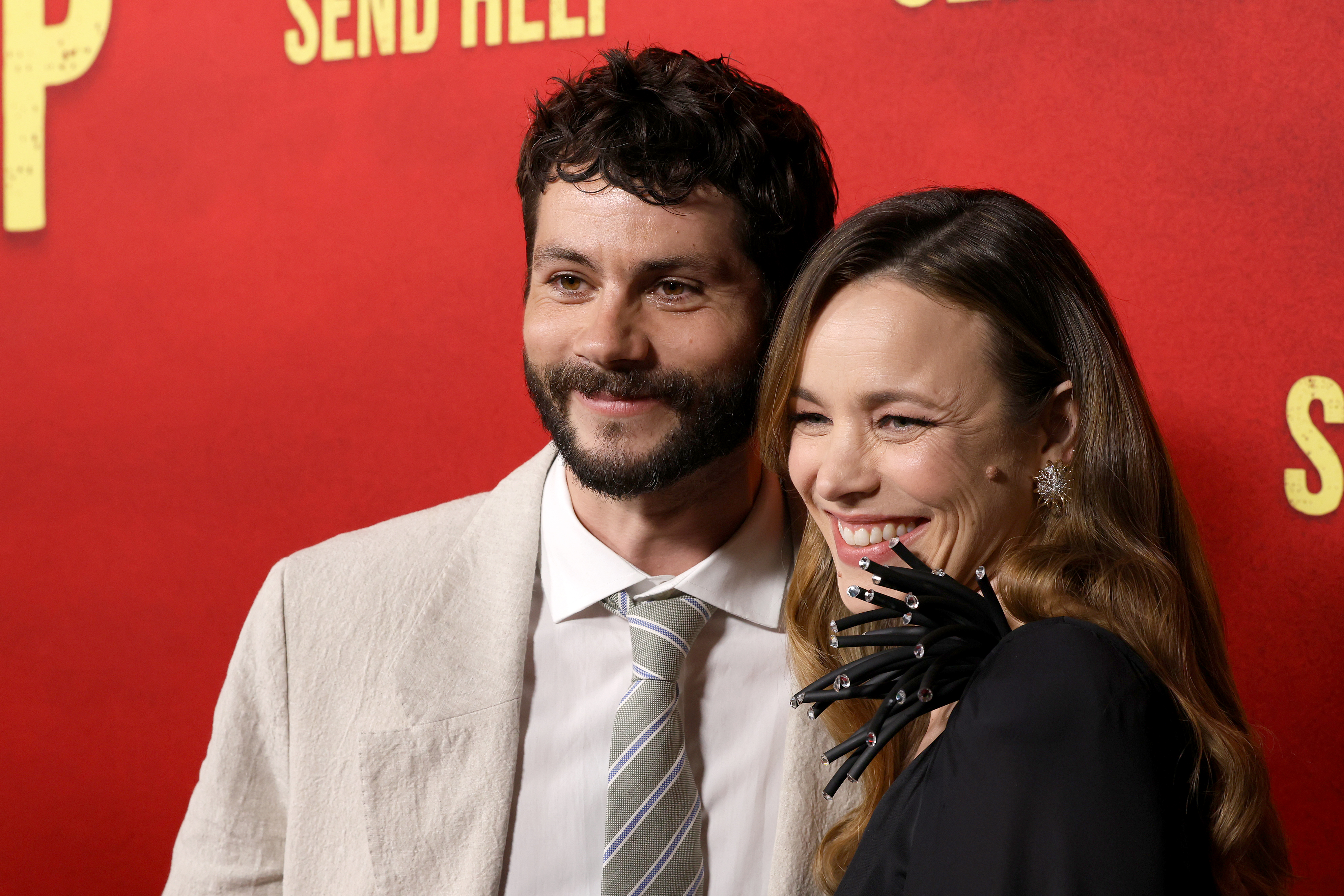 迪倫歐布萊恩（左）與瑞秋麥亞當斯（右）一起亮相《荒島囚救》世界首映。（20世紀影業提供）