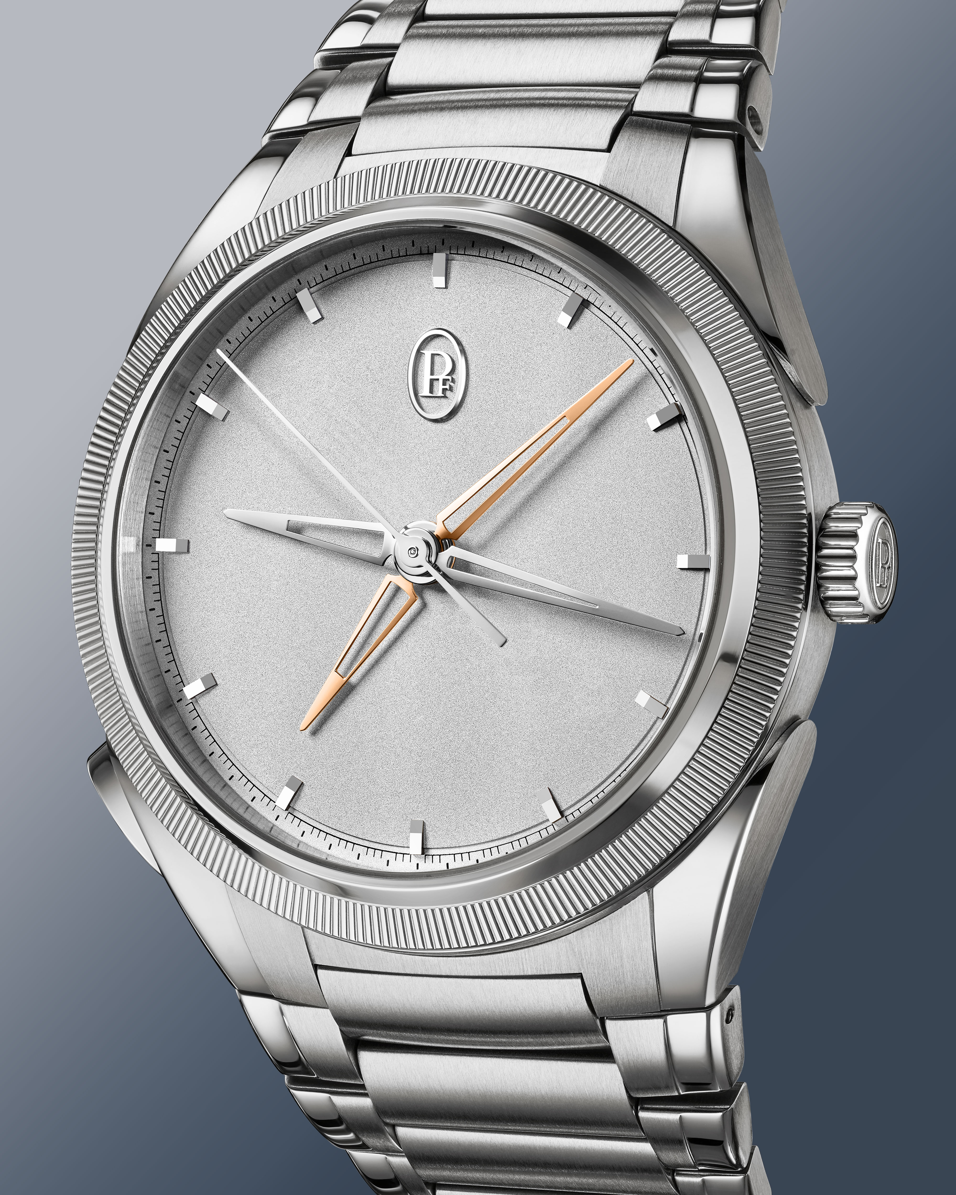Tonda PF Chronographe Mysterieux Platinum｜錶徑40mm／950鉑金錶殼／指針時間指示、計時功能／PF053自動上鍊機芯／防水60米／限量30只／定價NT$3,666,000。