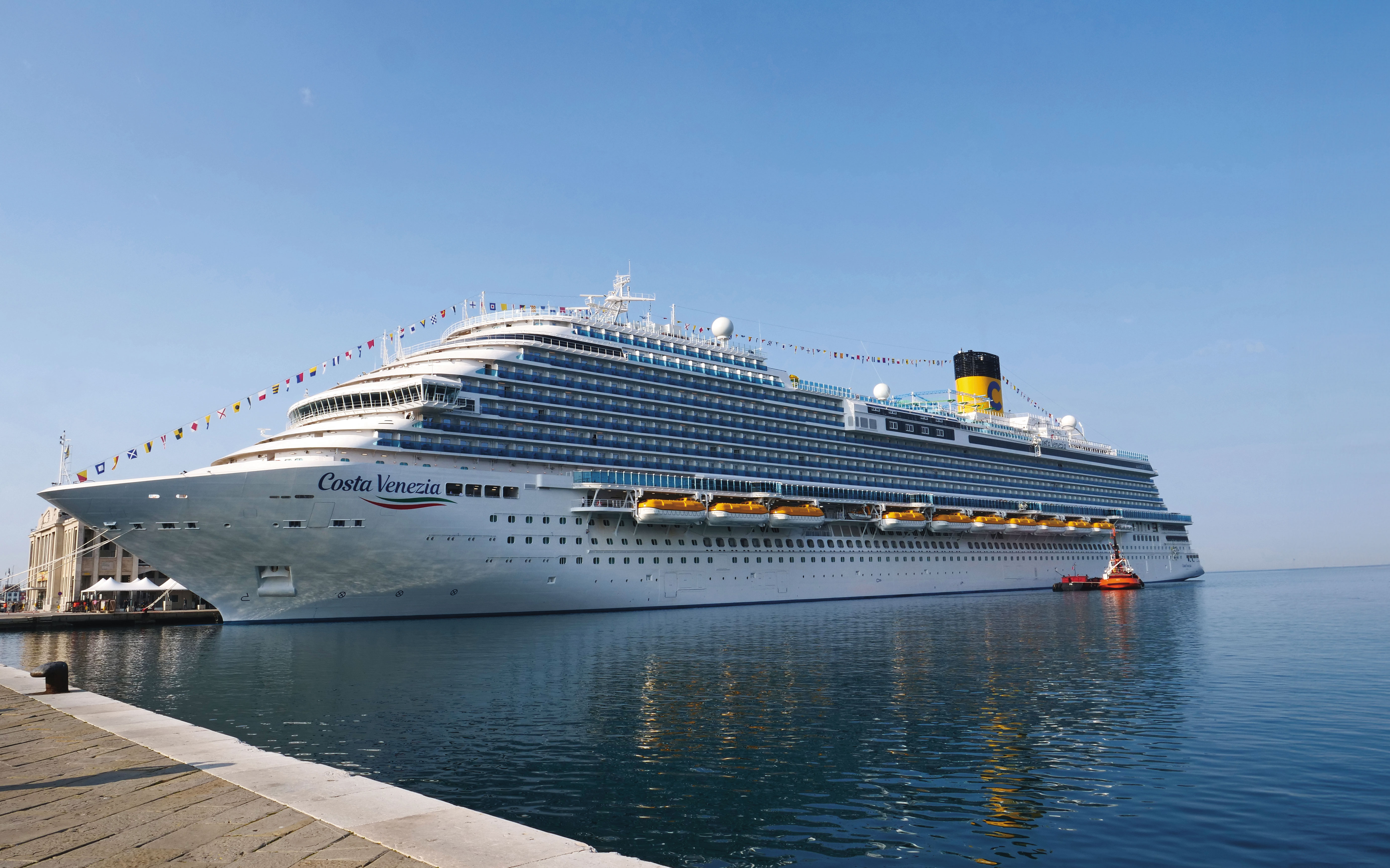 地中海航線港口密集、競爭激烈，是郵輪新手最容易入門、CP值也高的選擇。（本刊資料照）