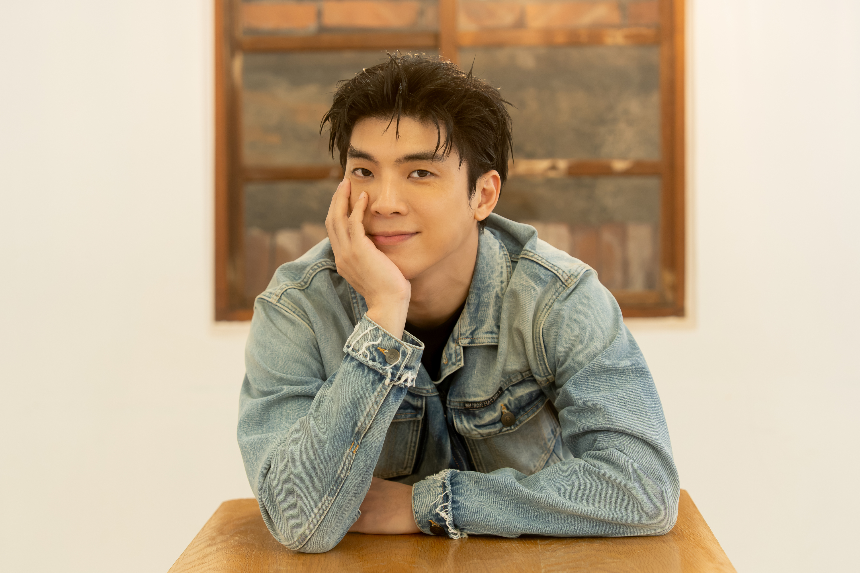  林哲熹拍戲時喜歡獨自到場，太太不用陪。公視台語台 提供