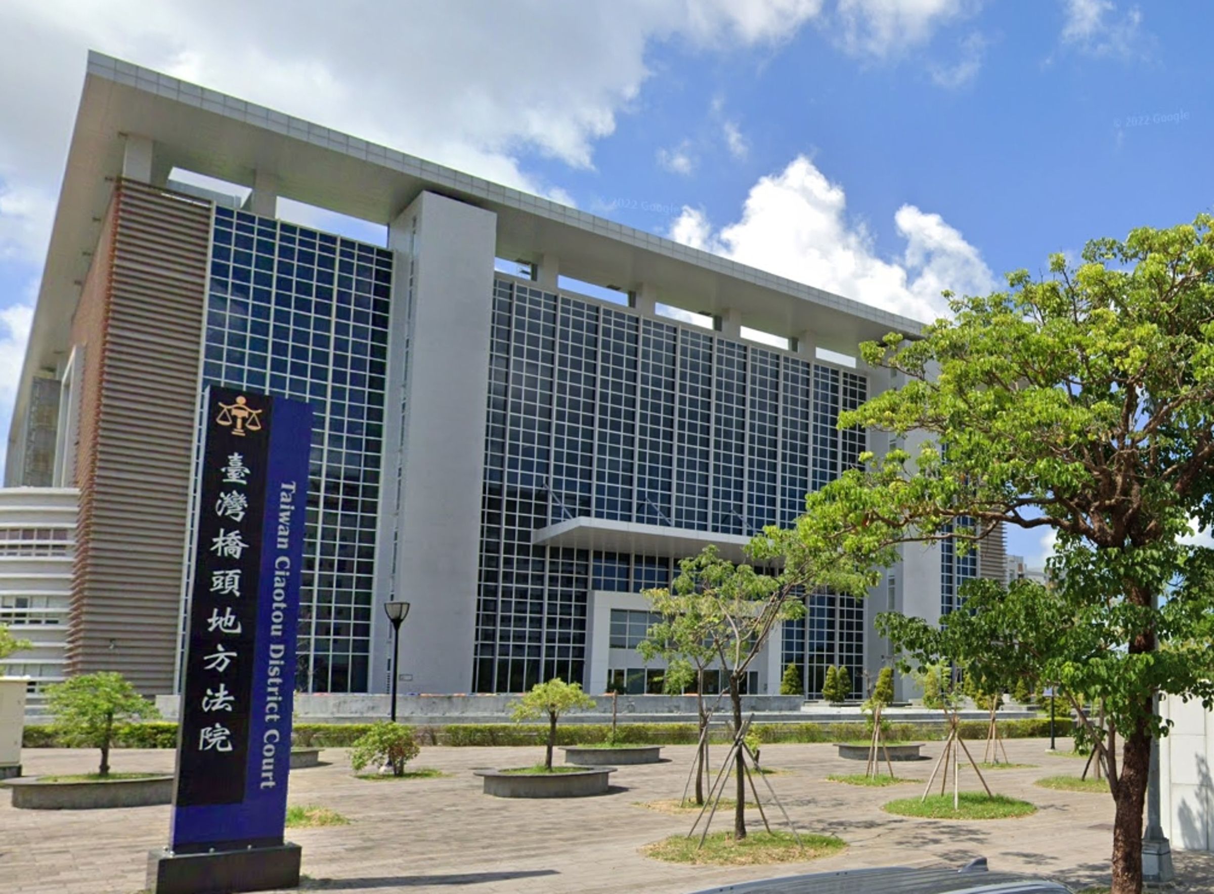 祝康明、孫海濤及劉萬禮等退職軍官疑似遭中共吸收,檢方對3人提起聲押,橋頭地院法官裁定以50萬、60萬元交保,檢方立即提起抗告。(翻攝自Google Maps)