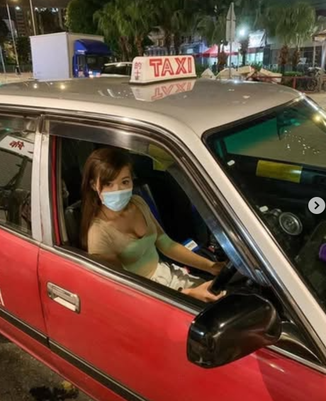 正妹開計程車，老司機想上車。（翻自IG）