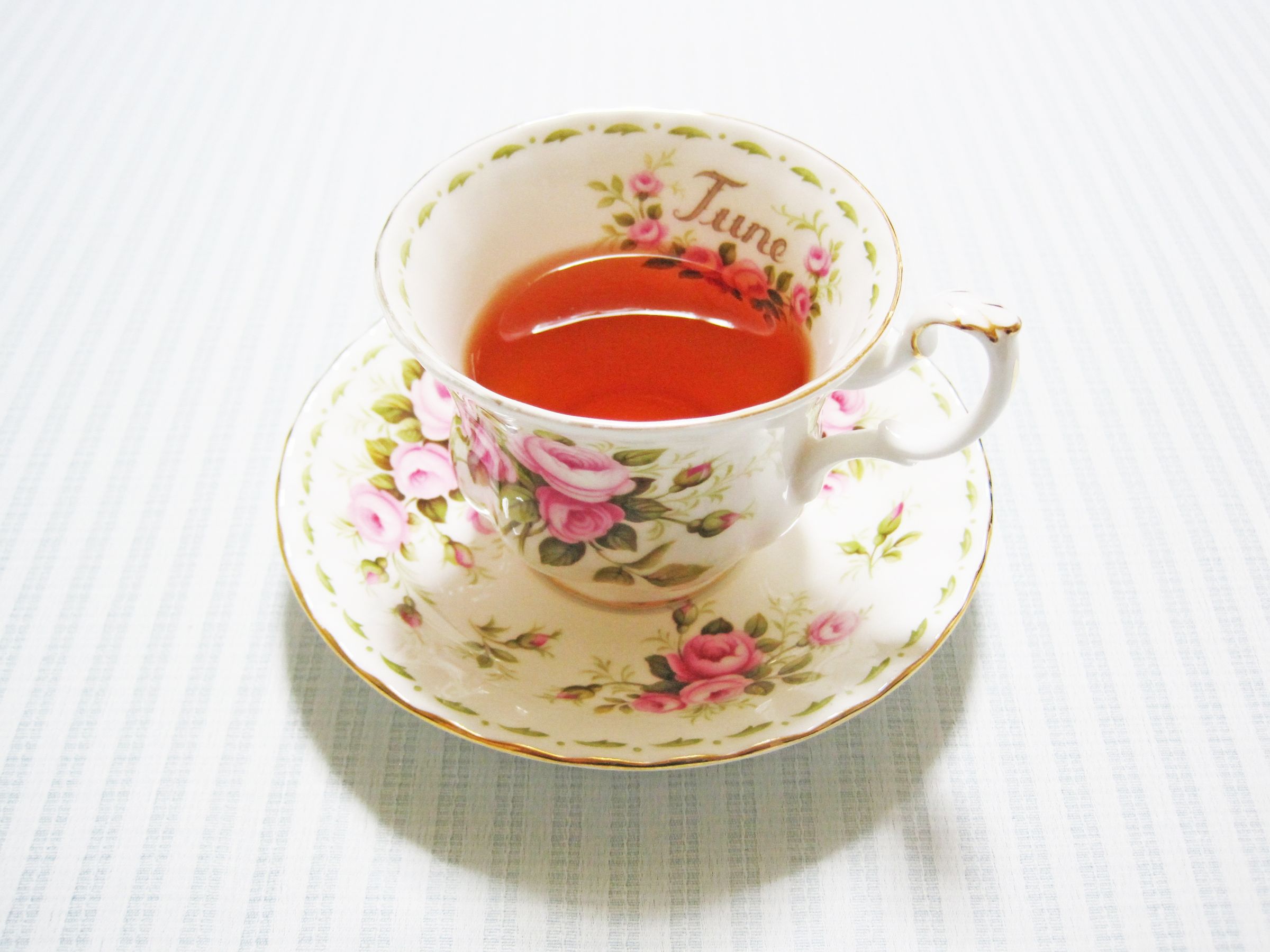 有網友喝連鎖茶飲的玫瑰茶後,狂跑廁所。(示意圖,Pixabay)