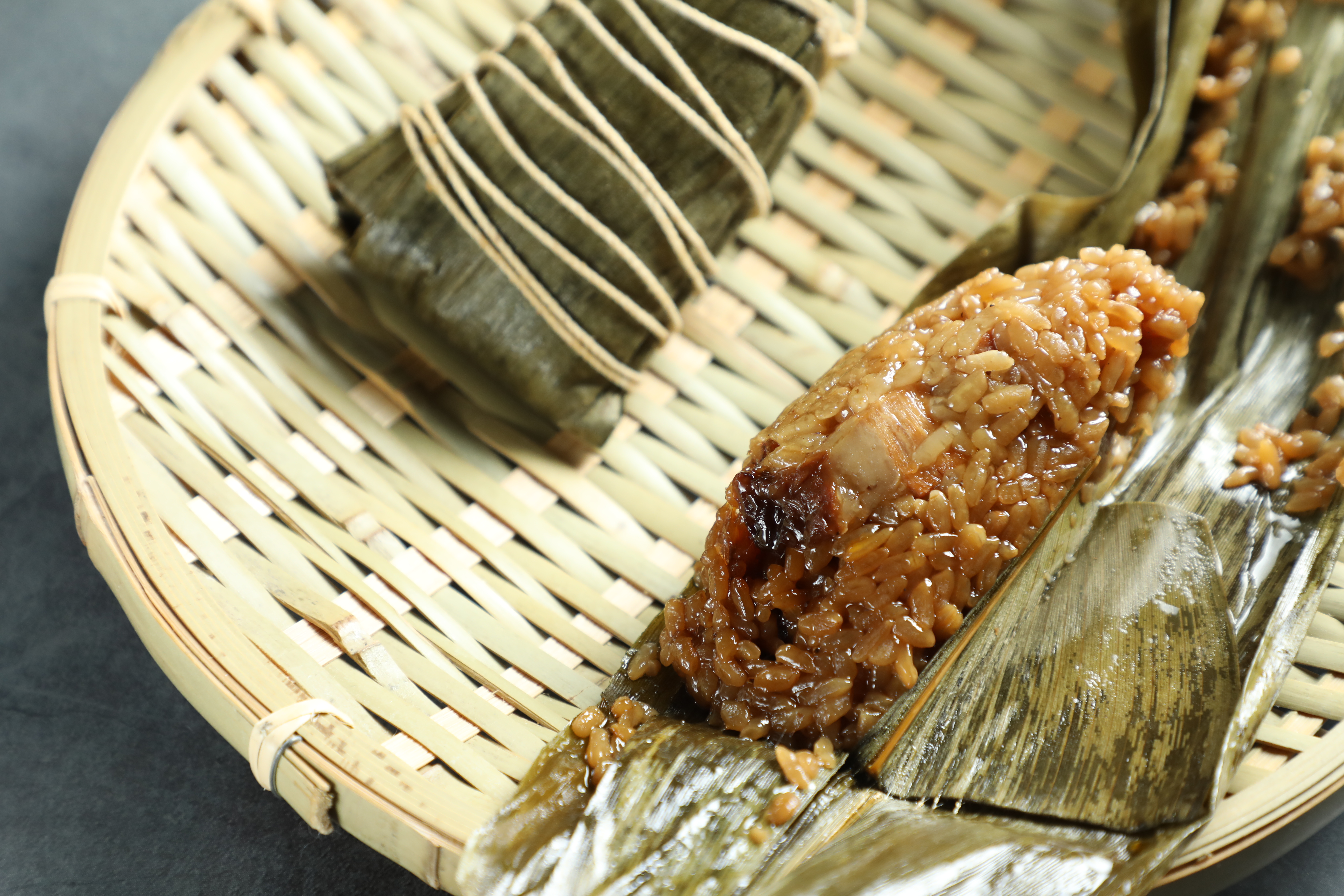點水樓的「金華火腿湖州粽」，也秀雅可口。