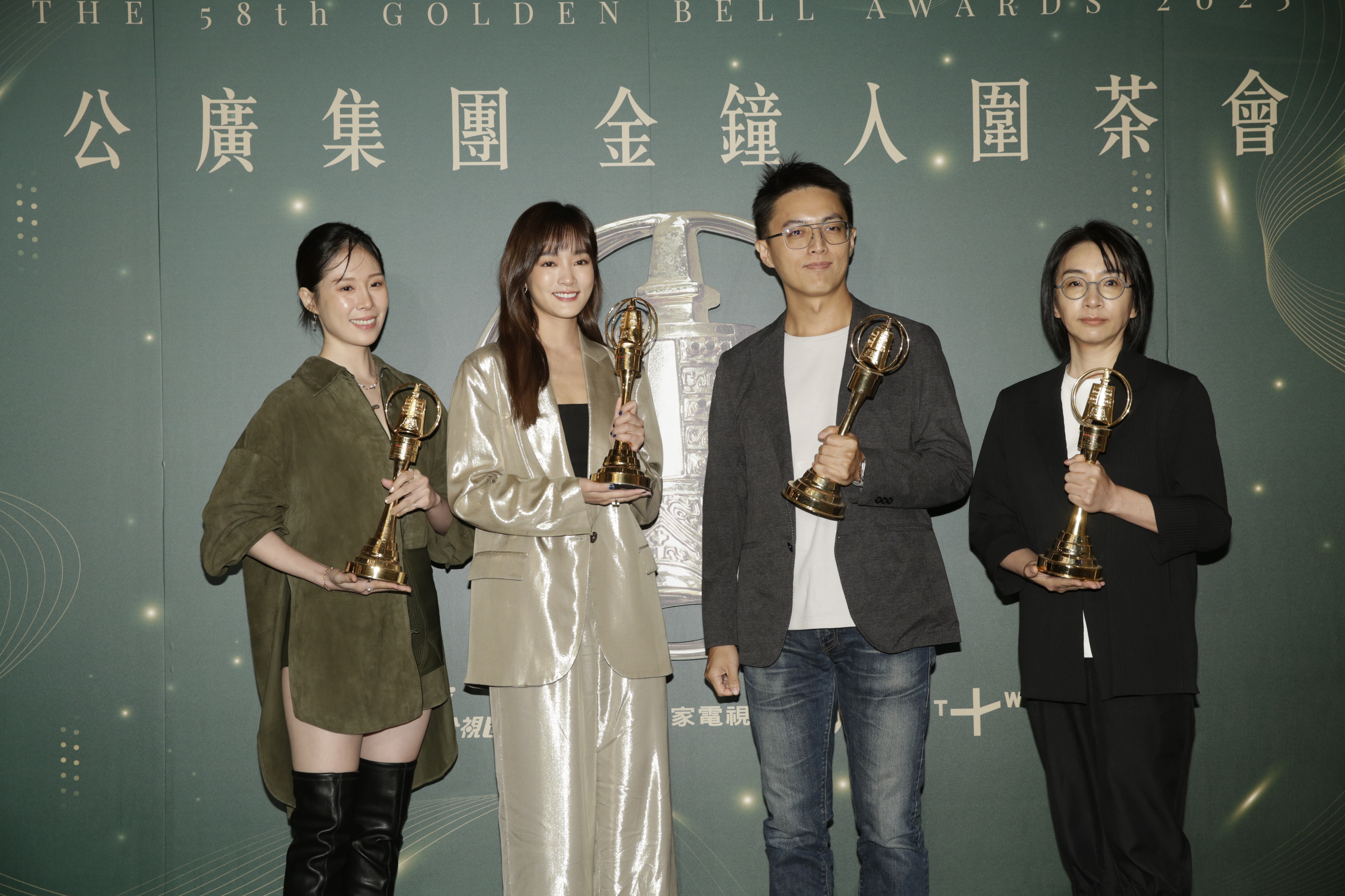 左起,蔡亘晏、王淨及導演林君陽、製作人林昱伶接受文字媒體聯訪。