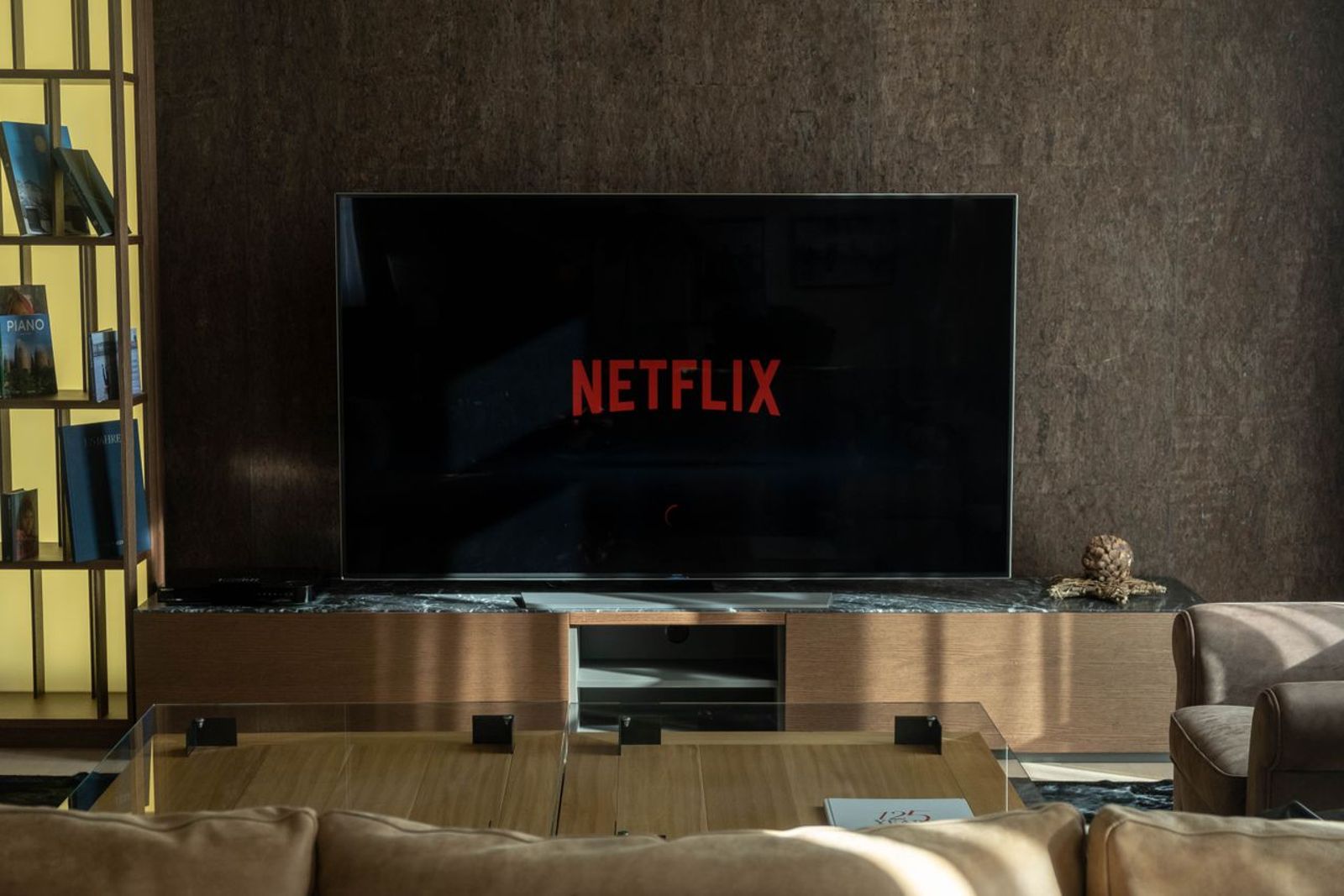 Netflix「免費方案」有望實現? 執行長揭2考量:有些市場可行