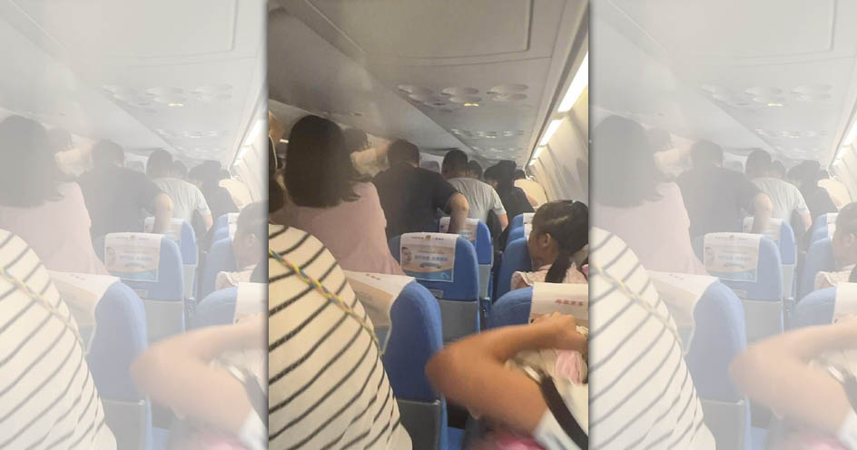 廈門航空日前一架由大連飛往南京的班機，在起飛前發生行動電源起火的事故。（翻攝自微博）