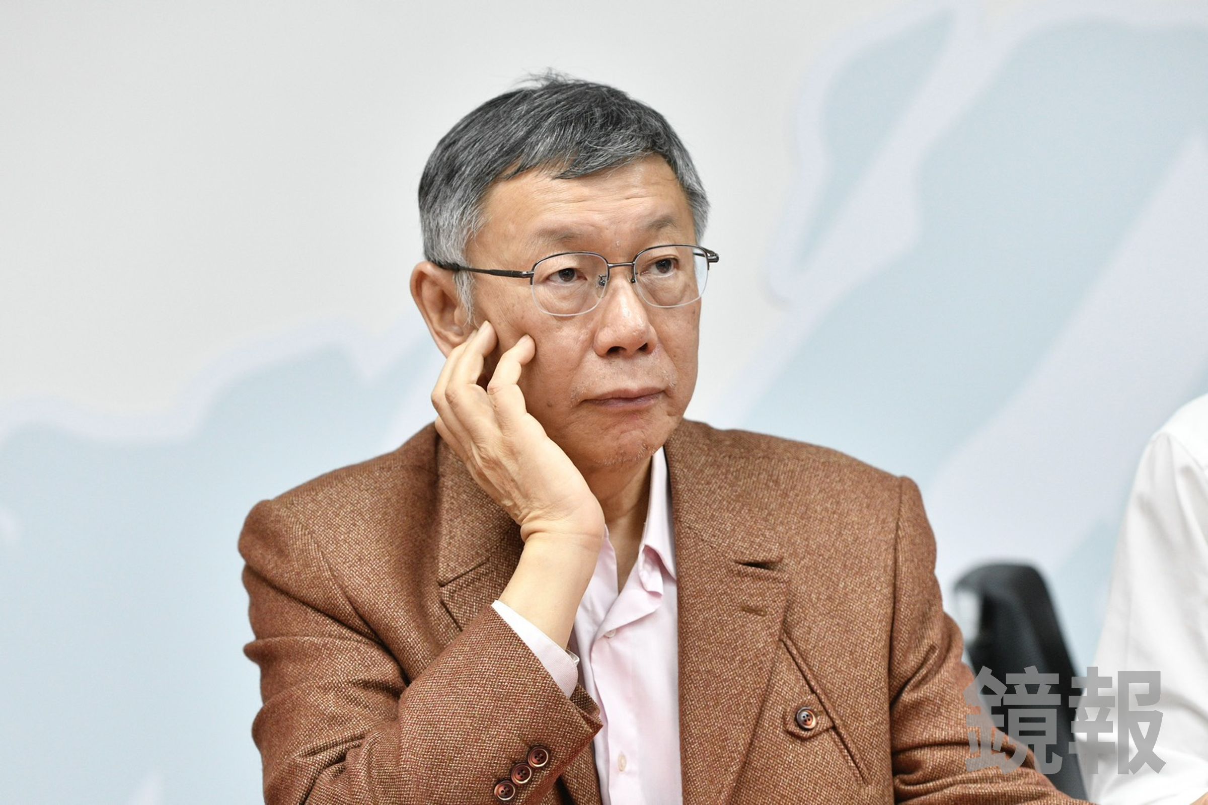 周映君在錄製《新聞挖挖哇》節目時,便曾大膽斷言柯文哲在66歲後將走入人生低潮的「空亡」運勢。資料照(鏡報李智為)