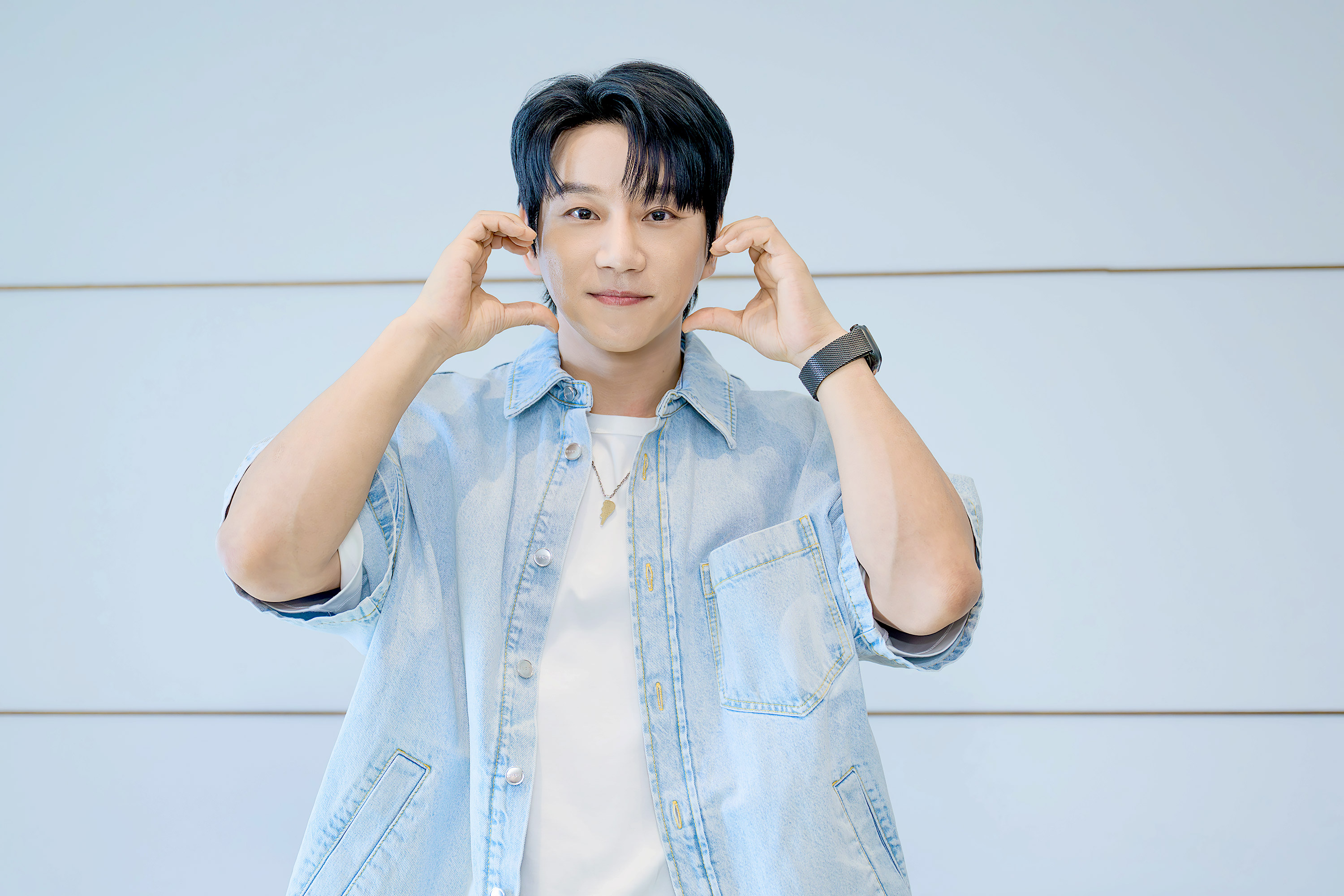 韓星黃致列再度訪台，中文程度超好的他連「已購買，小孩愛吃」都懂。