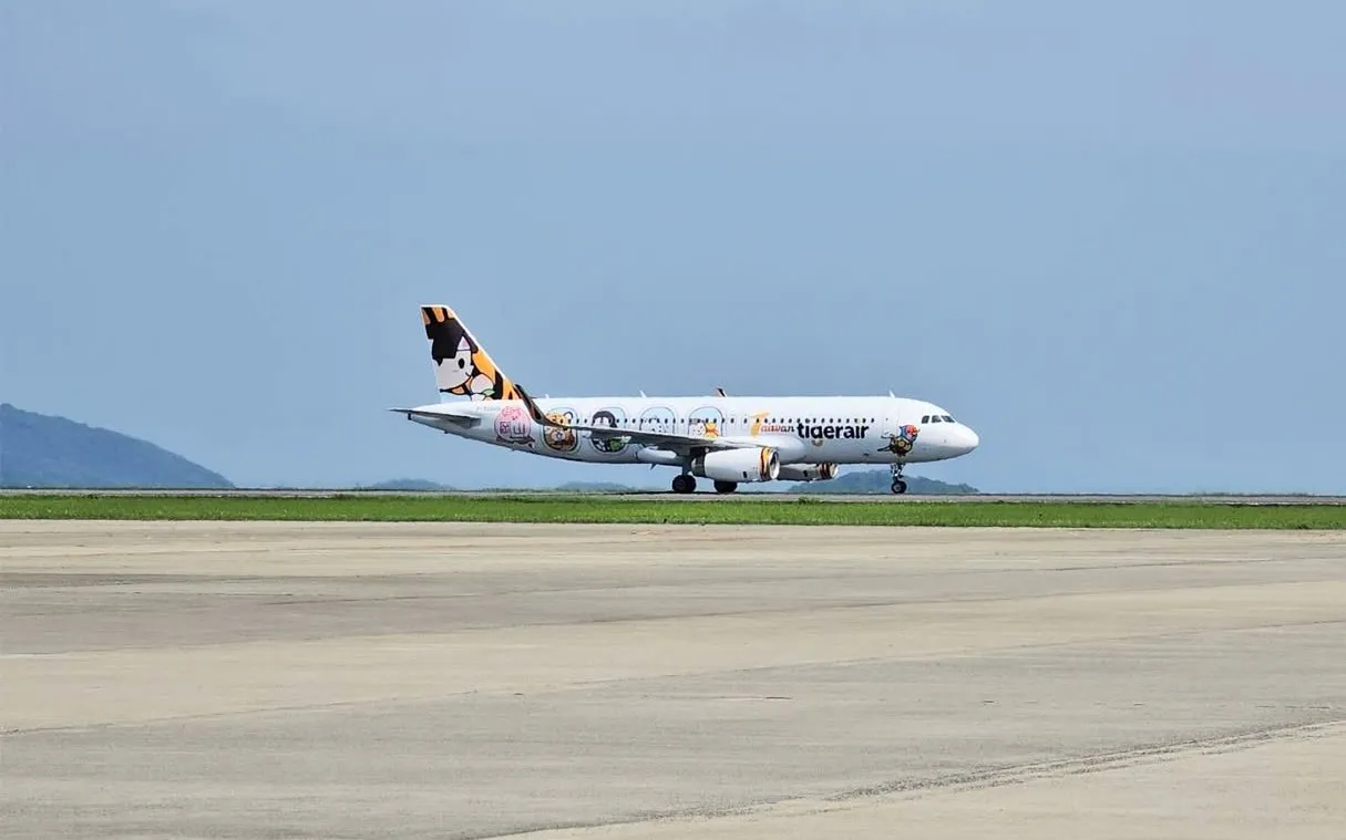 台灣虎航表示，昨日因受機務因素影響，第一時間調度備用機執行後續航班，造成高雄部分出發航班延誤。（翻攝自臉書@台灣虎航）