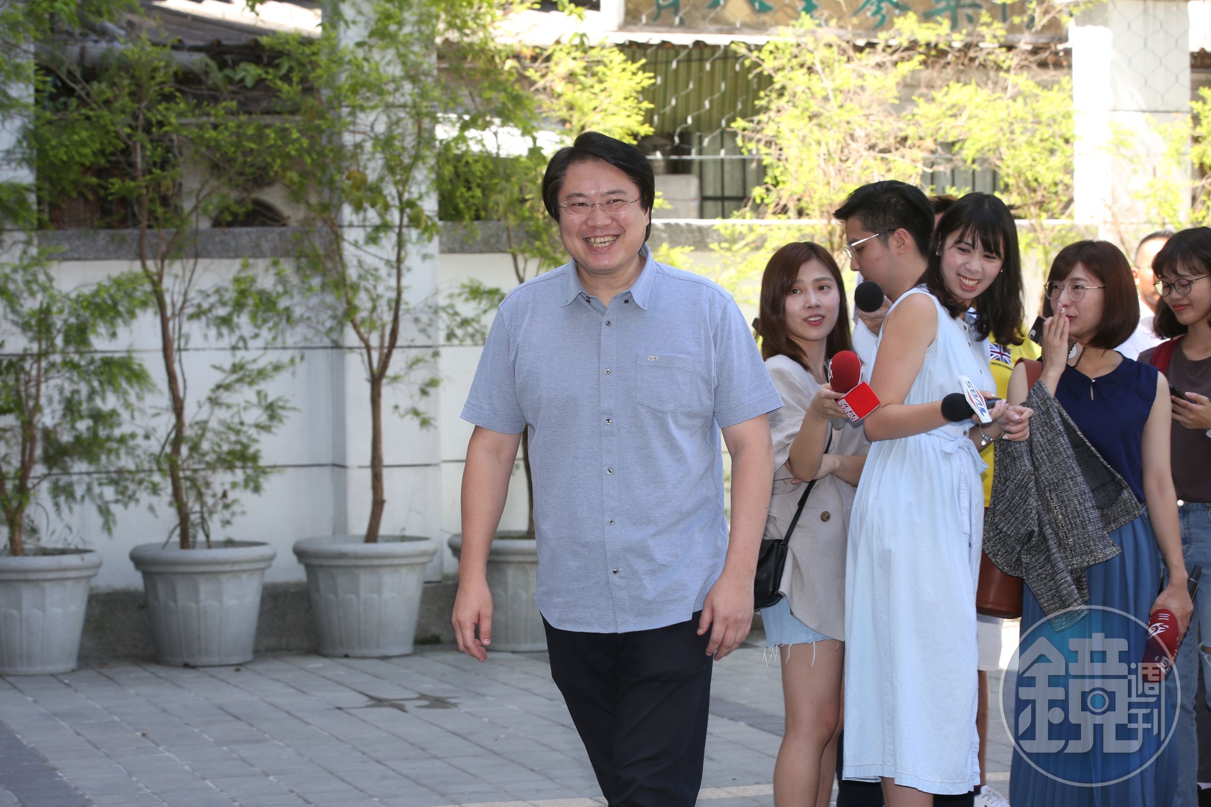 前市長林右昌原定在10點前抵達戶籍所在地投票所，卻因忘記帶身份證而折返回家。（本刊資料照）