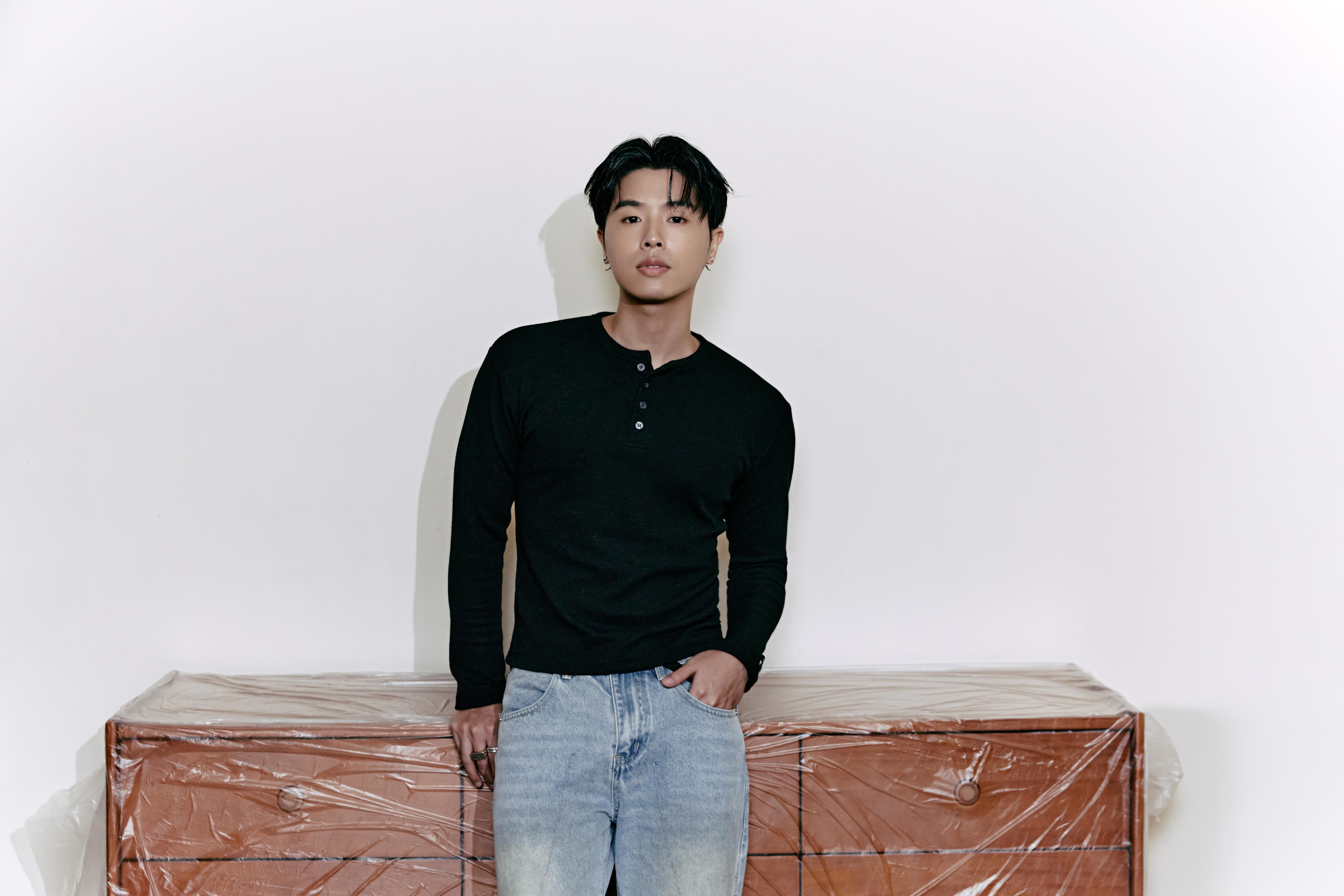 歌名〈當作妳死了〉乍看冷酷無情，卻是HowZ近年的體悟。（皓室創意Light House提供）