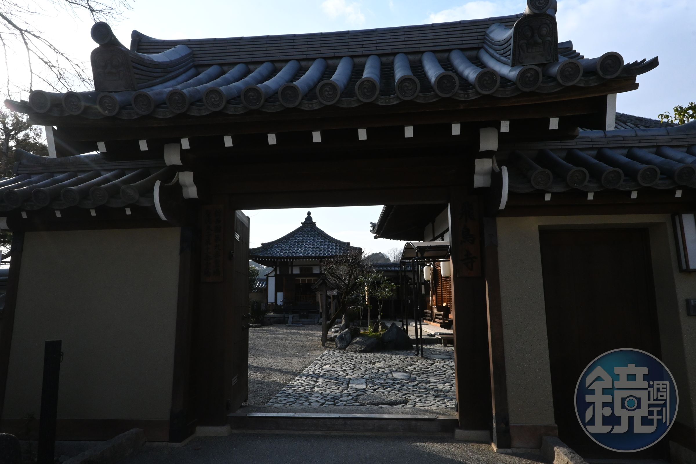 飛鳥寺建於596年，由蘇我馬子發願興建，被視為日本佛教文化的源頭。