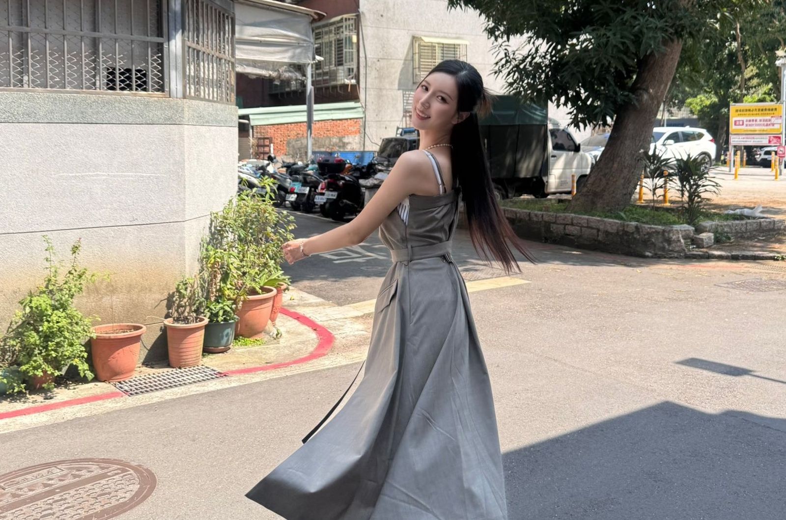啦啦隊女神南珉貞分享自己分享中了統一發票200元的好消息。(翻攝自臉書@남민정 南珉貞 )