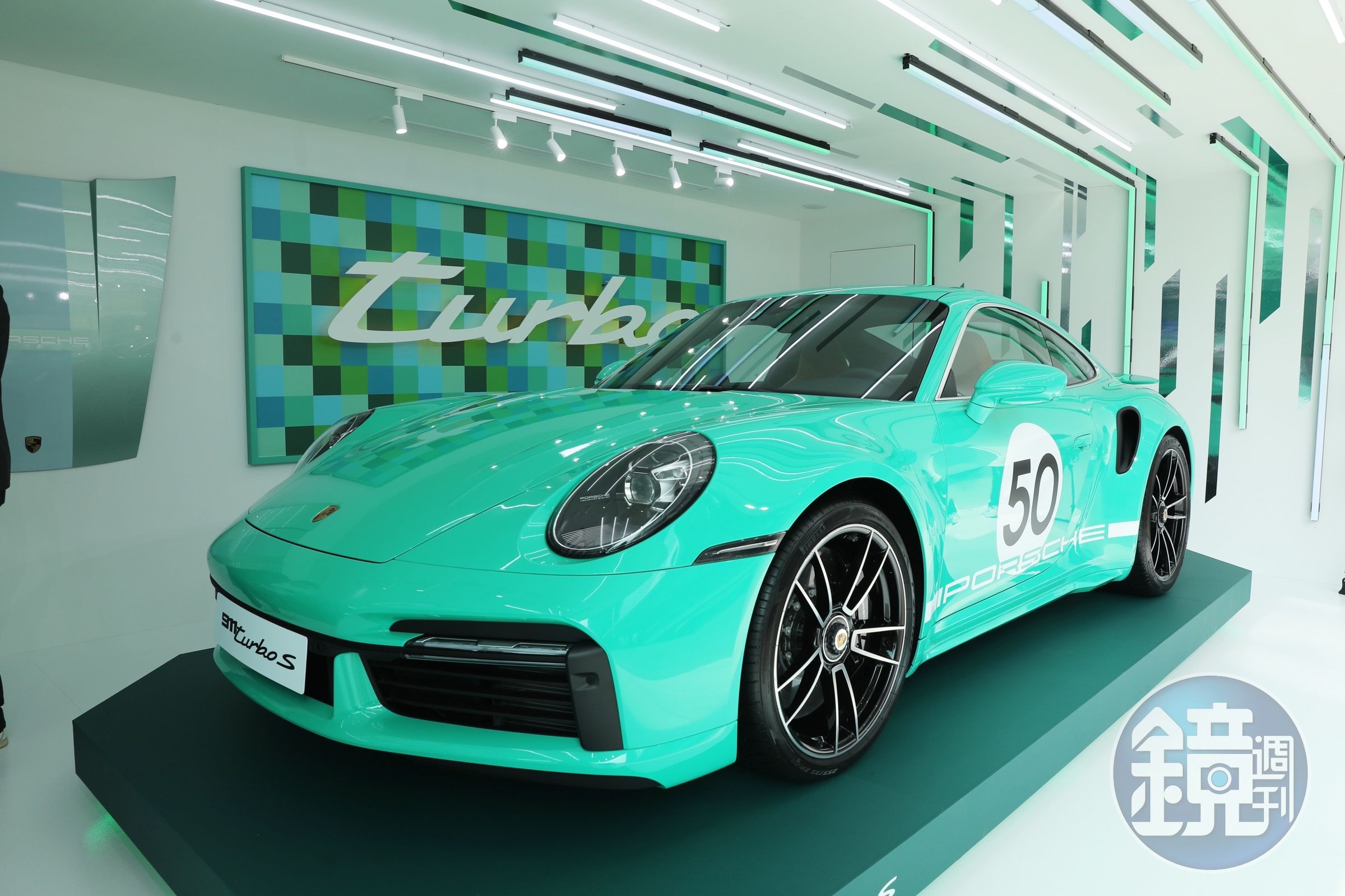 亮綠色Lighter Green保時捷 911 Turbo S全球只有一台。