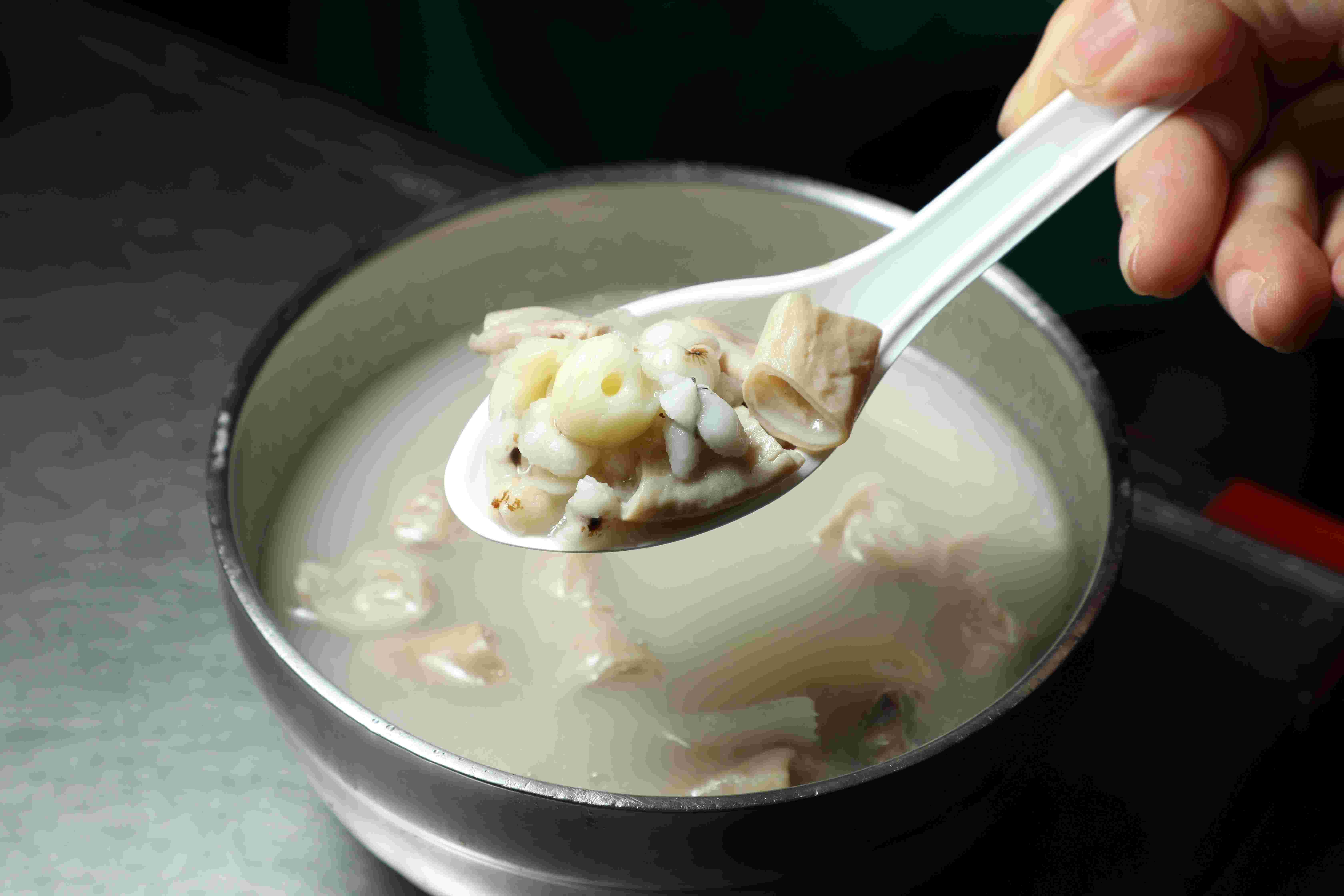 (有片)肉圓配四神、滷味帶麻辣!侯友宜市長帶路板橋黃石市場不踩雷