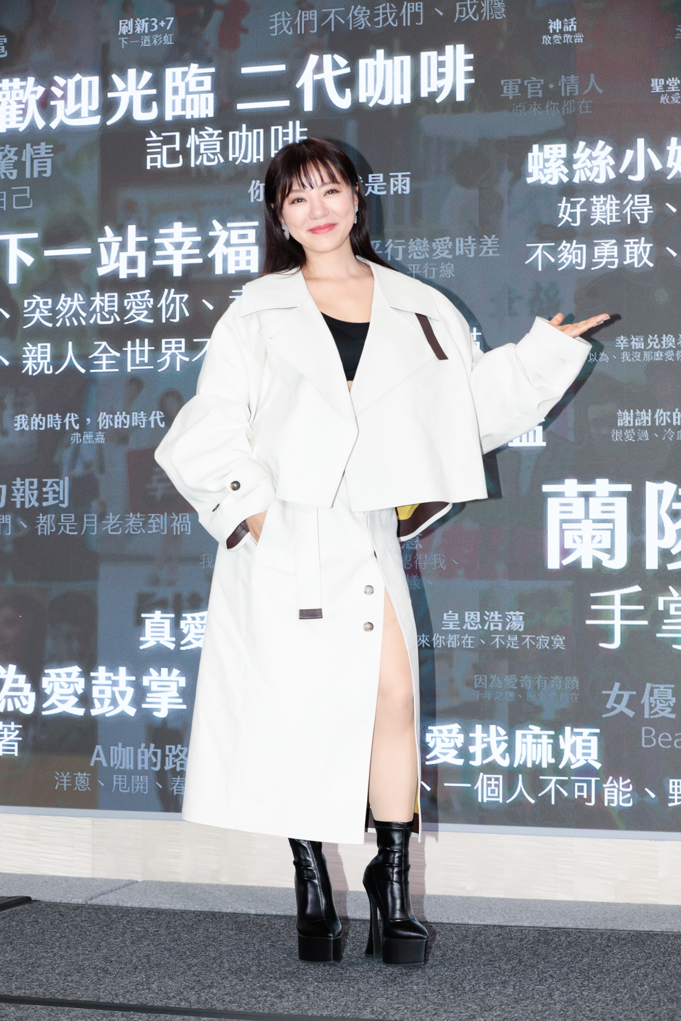 丁噹累積107首歌曲搭配67部戲劇，被譽為「OST女王」。