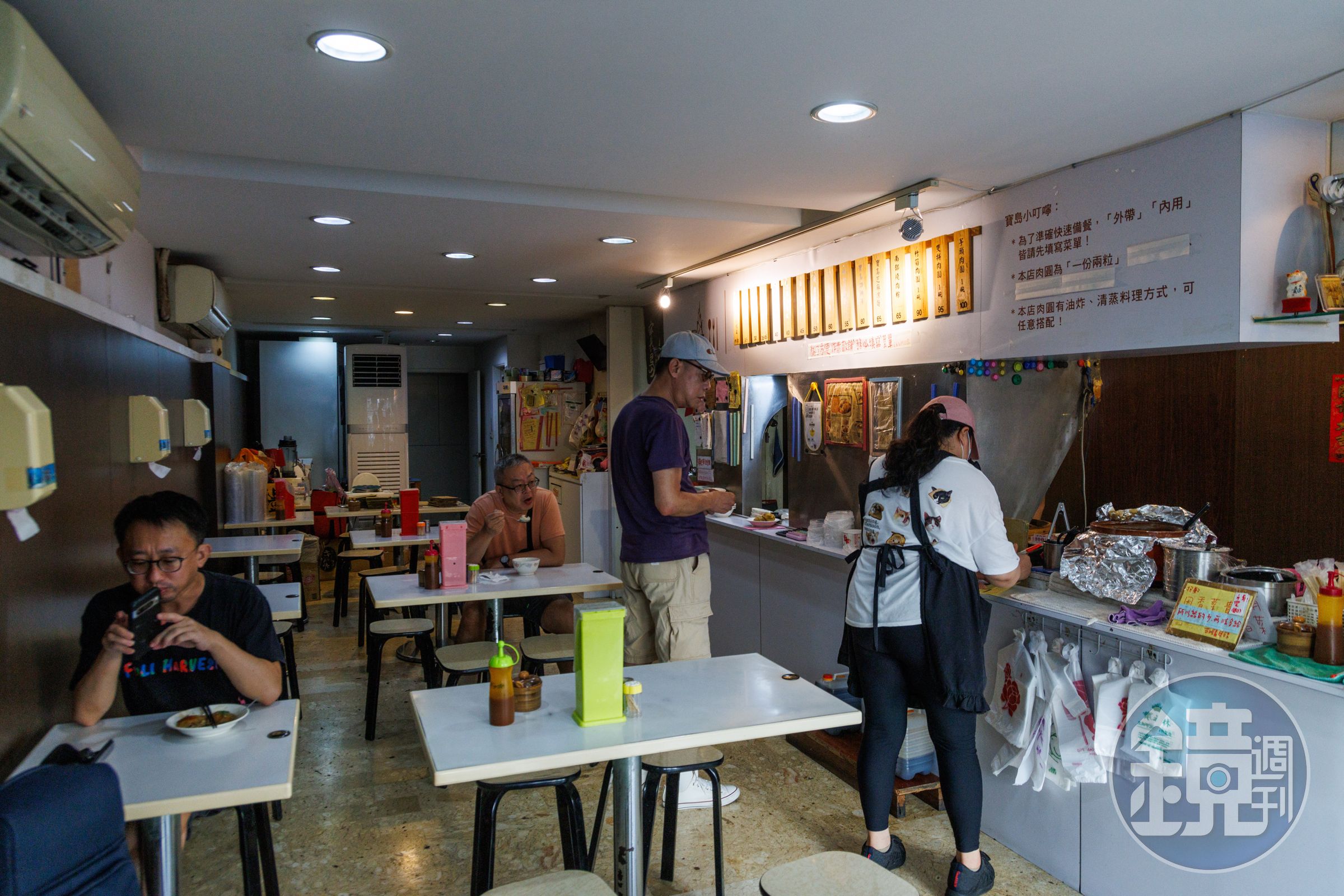寶島肉圓的店面翻新過，顯得格外整潔有序。
