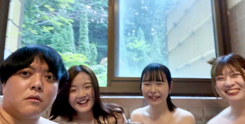 日本YouTuber「一夫多妻」網紅渡部龍太翻車,因窮困潦倒,妻離子散。(翻攝自渡部龍X)