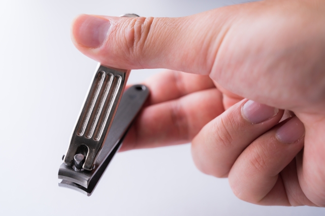 指甲刀後方都會有一個小孔，大家可能不知道用途，原始設計早在150年前就藏著小巧思。示意圖。（翻攝自photoAC）