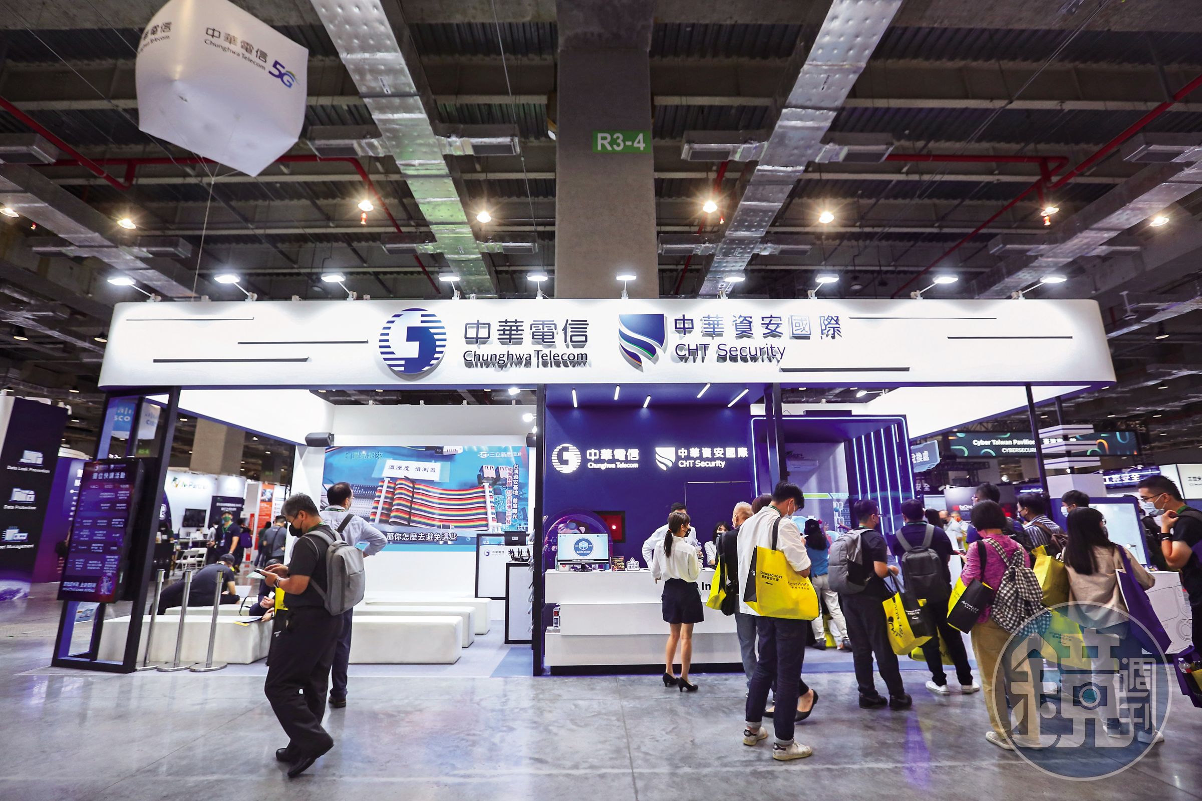 中華電信殖利率長年維持在4％左右，是台股中的標準定存股。