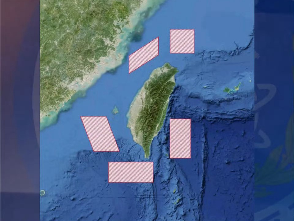 共軍東部戰區今（29）日突襲式宣布，將自即日起針對台灣周邊海空域舉行名為「正義使命－2025」的聯合軍事演習。（翻攝自微博）